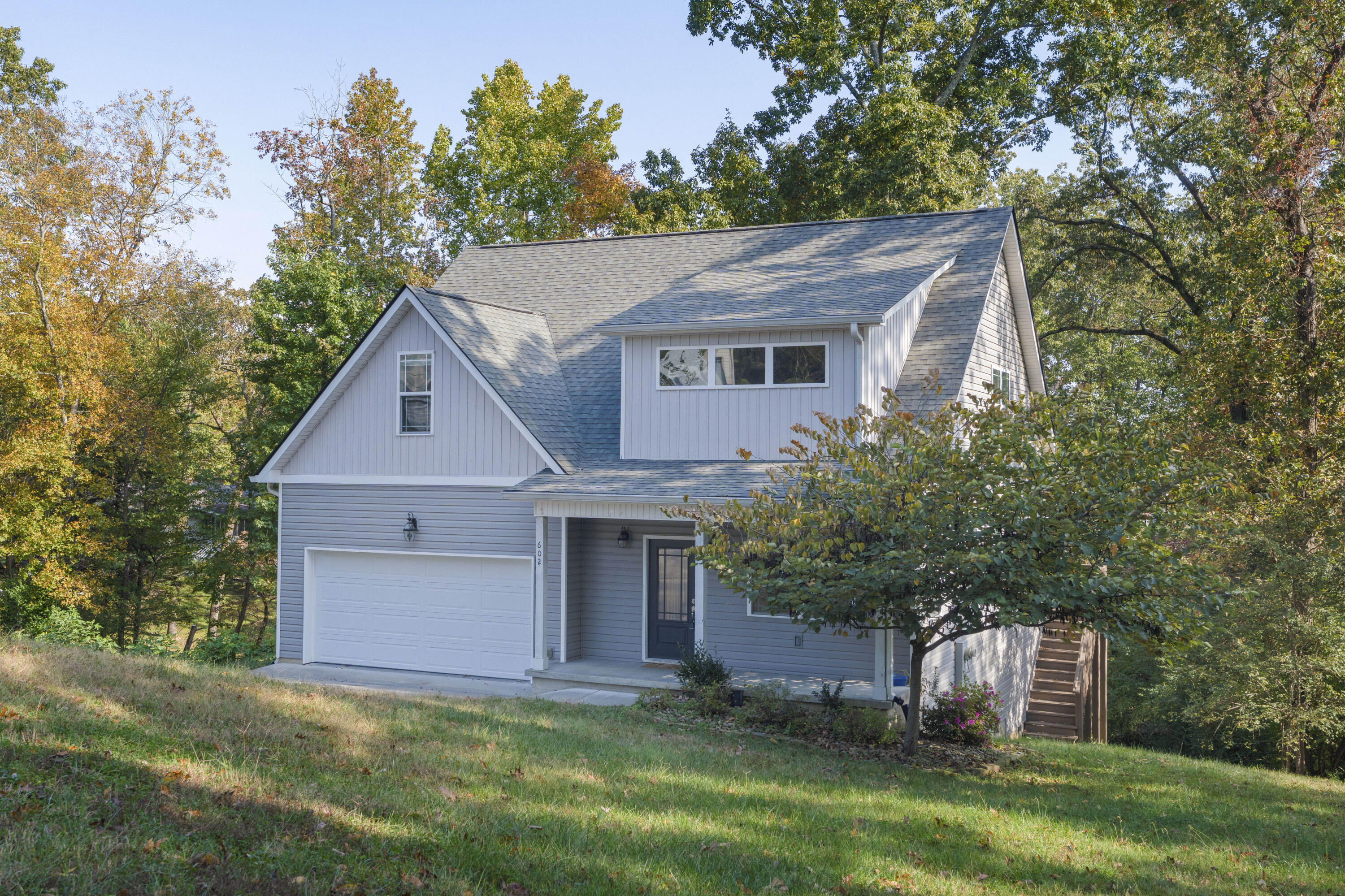 602 Paragon Drive