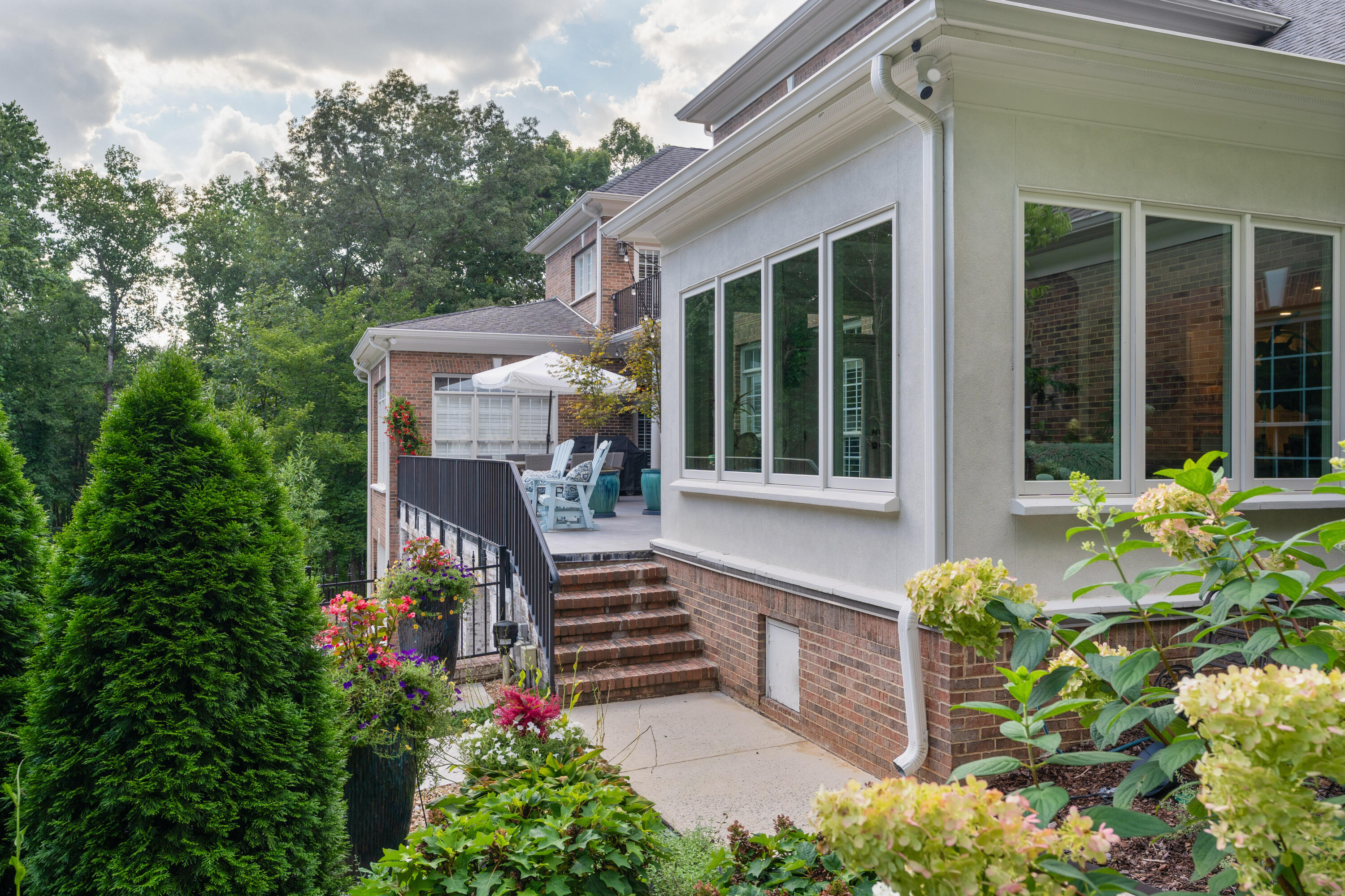 6803 Silver Cloud Cove