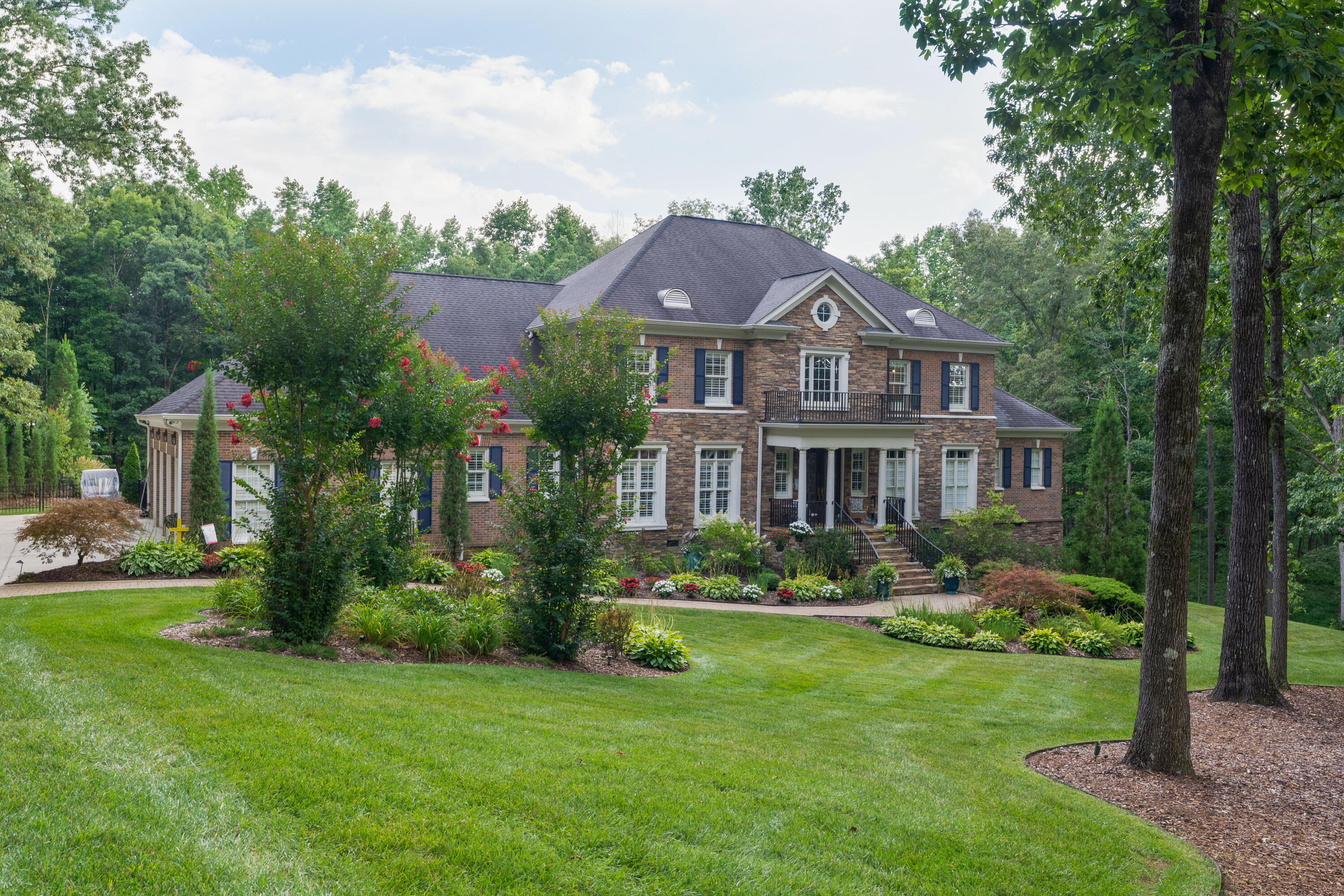 6803 Silver Cloud Cove