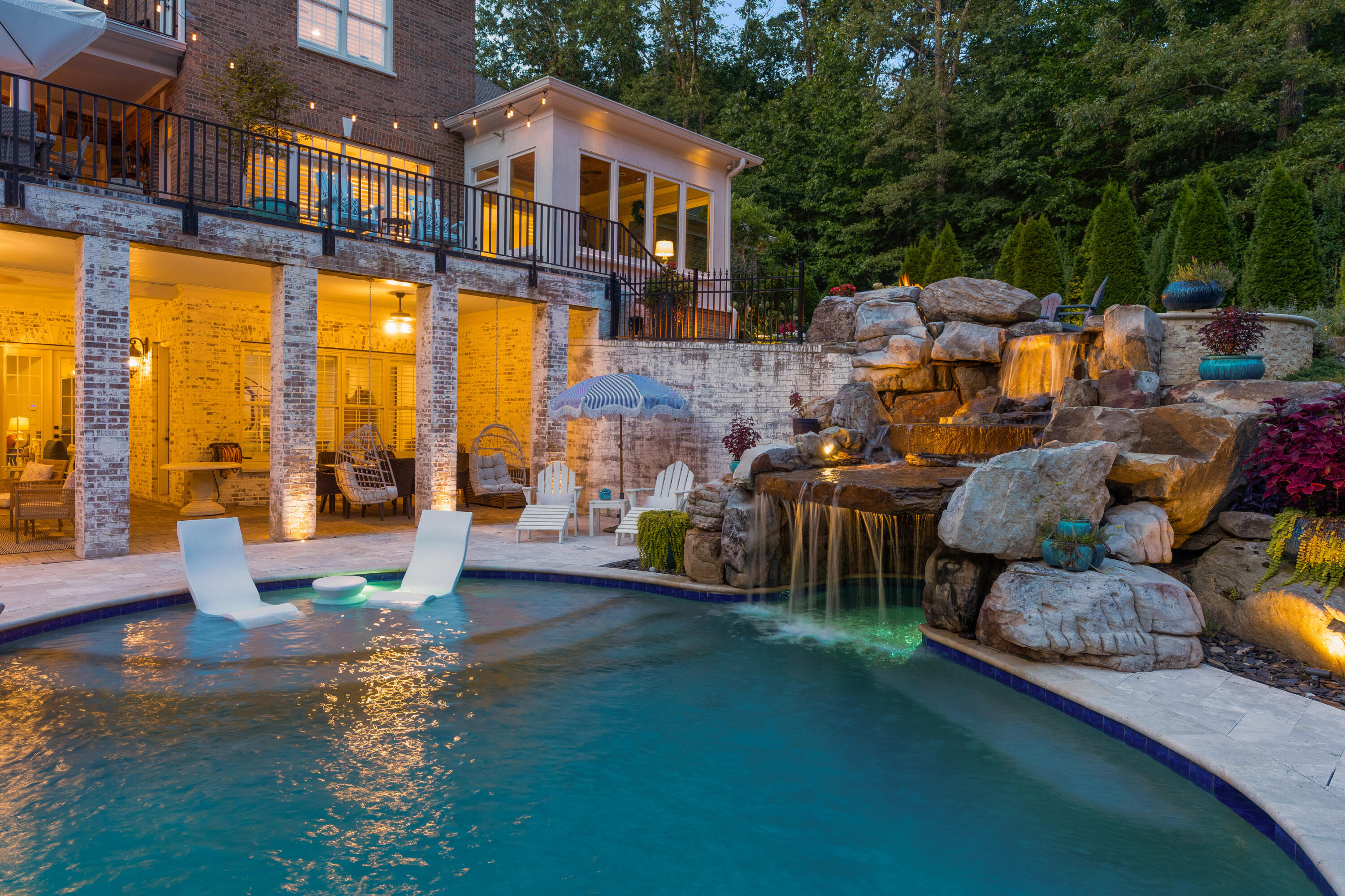 6803 Silver Cloud Cove