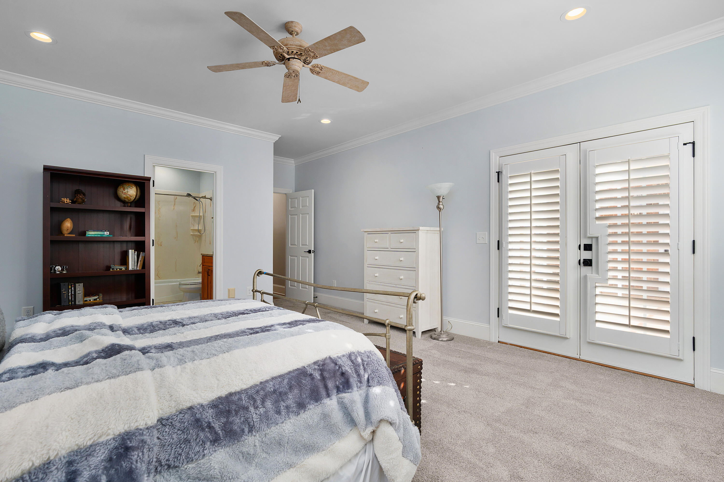 6803 Silver Cloud Cove