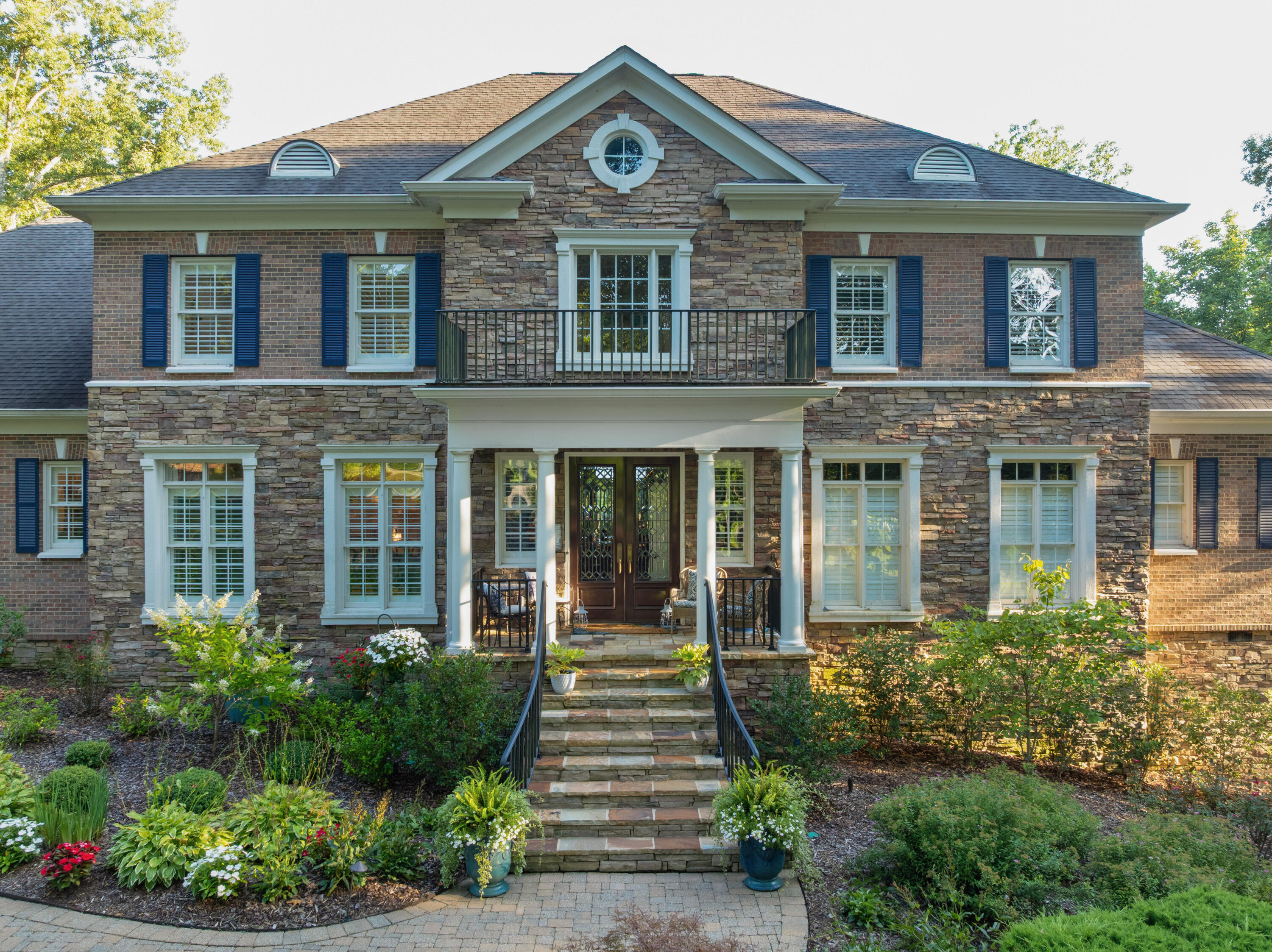 6803 Silver Cloud Cove
