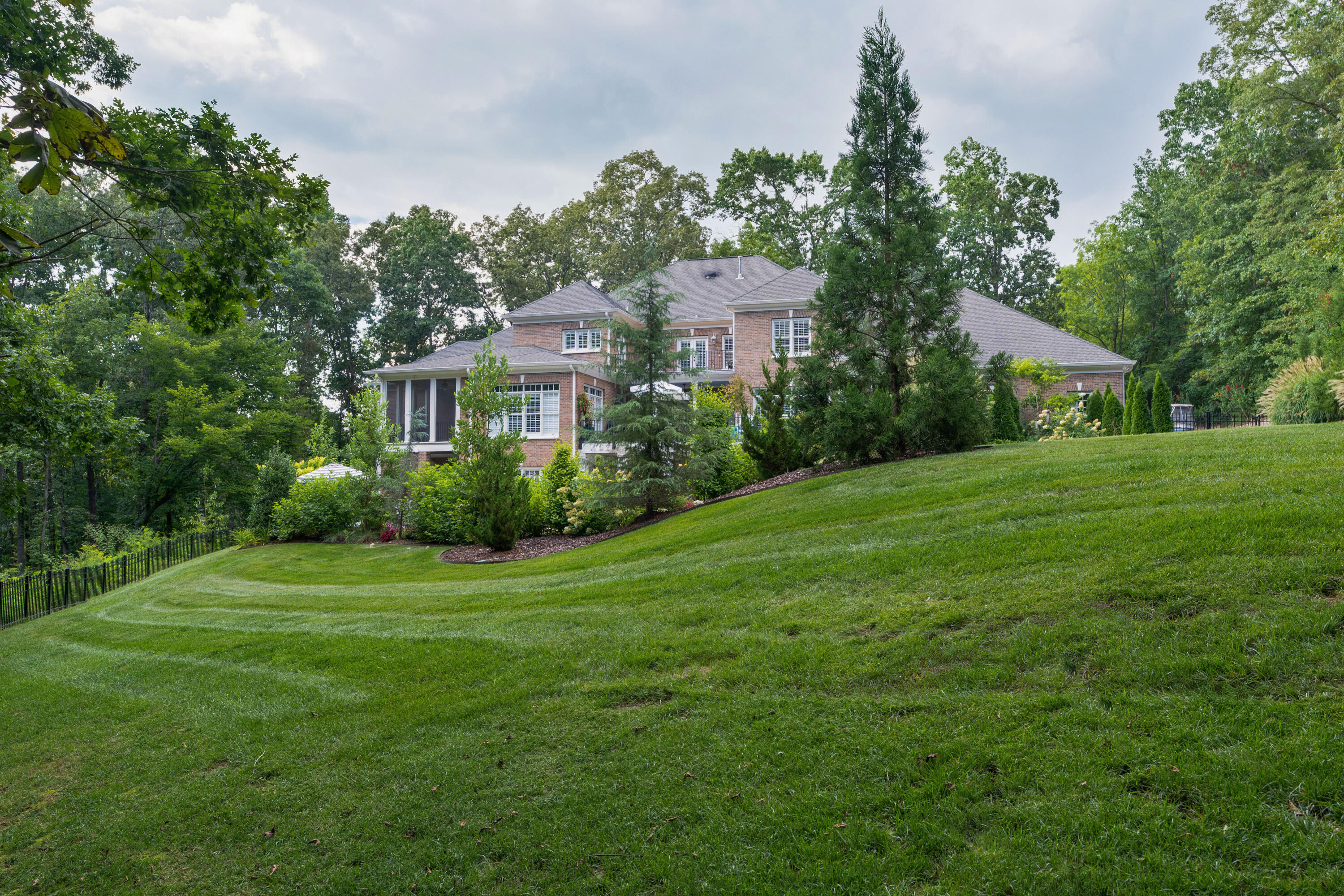 6803 Silver Cloud Cove