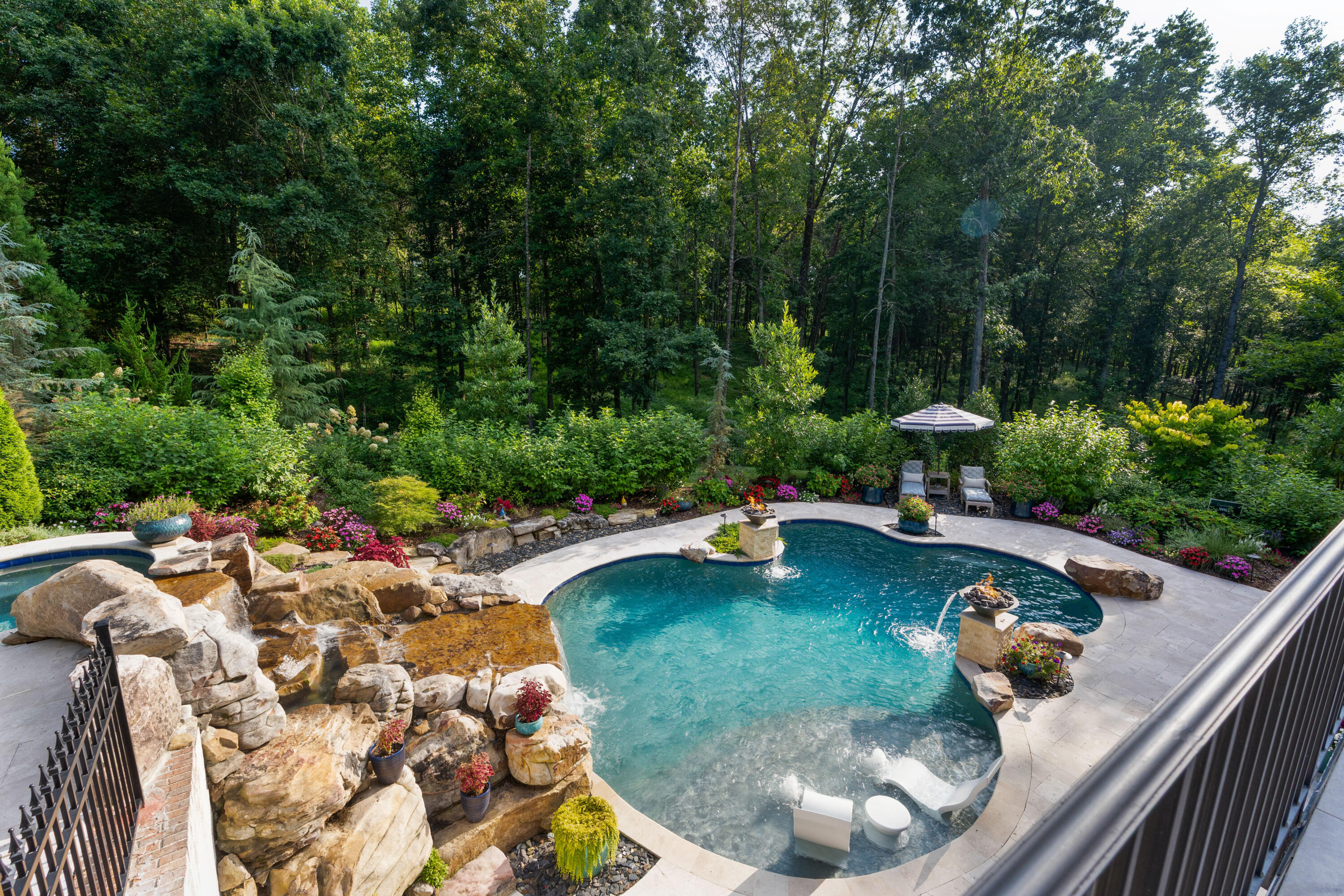 6803 Silver Cloud Cove
