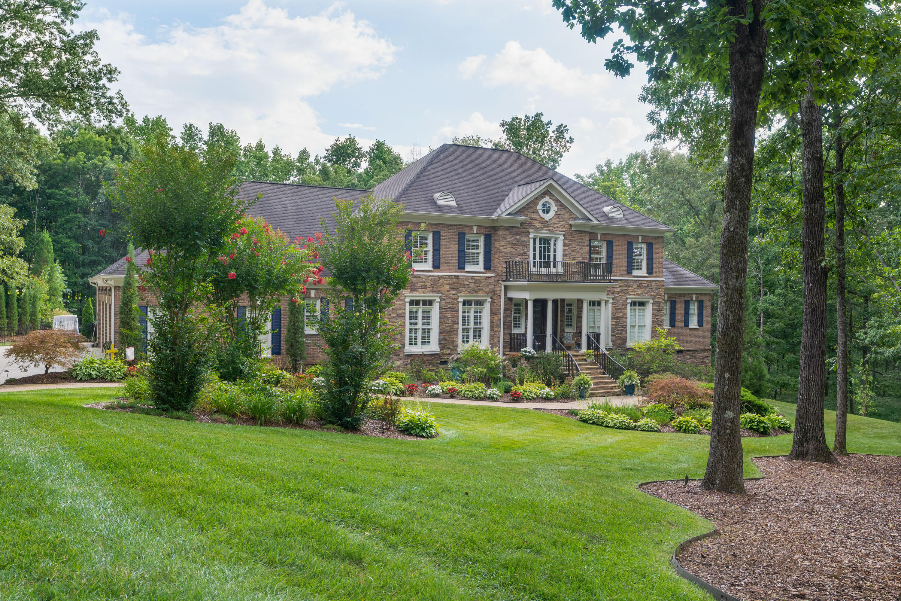 6803 Silver Cloud Cove
