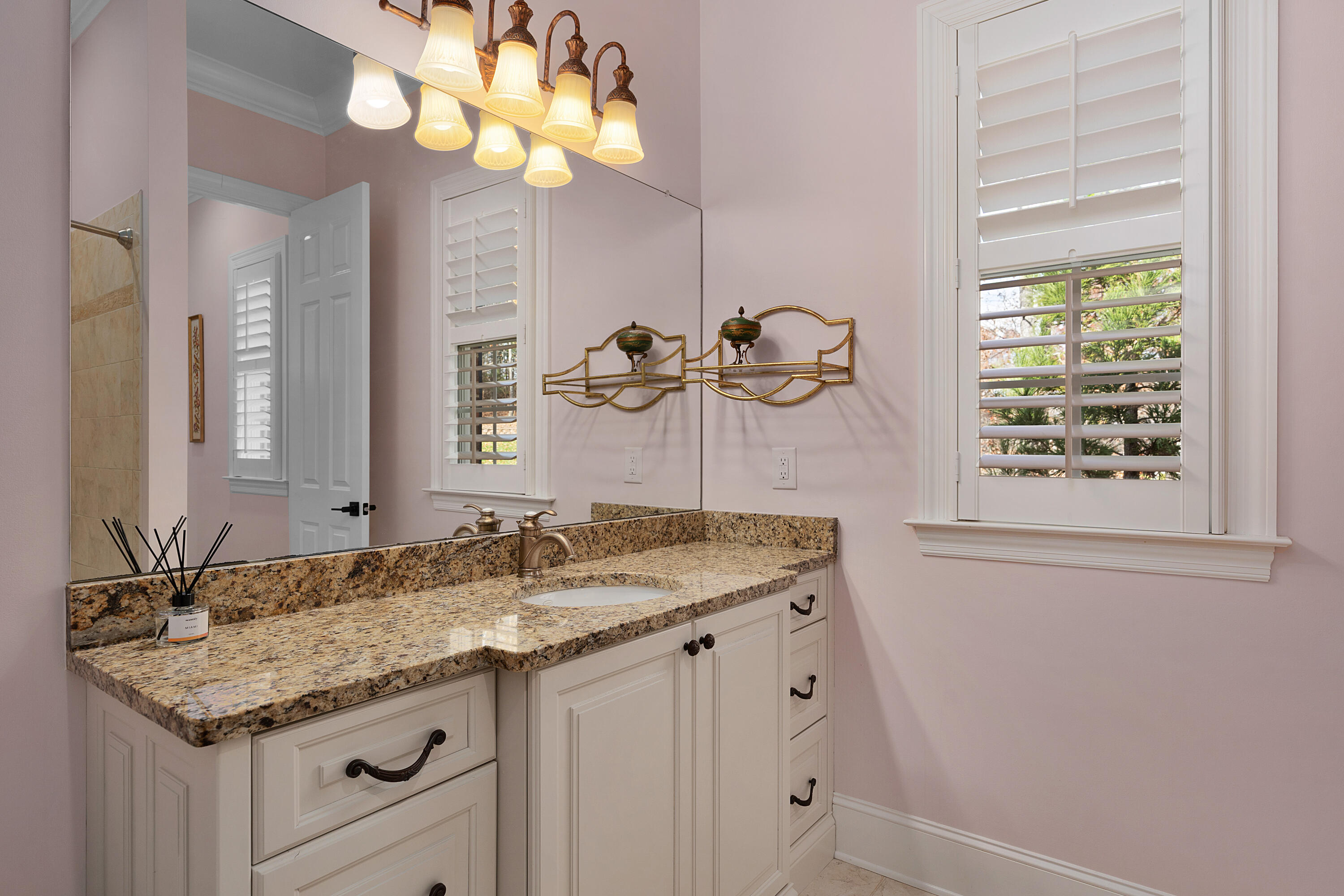 6803 Silver Cloud Cove