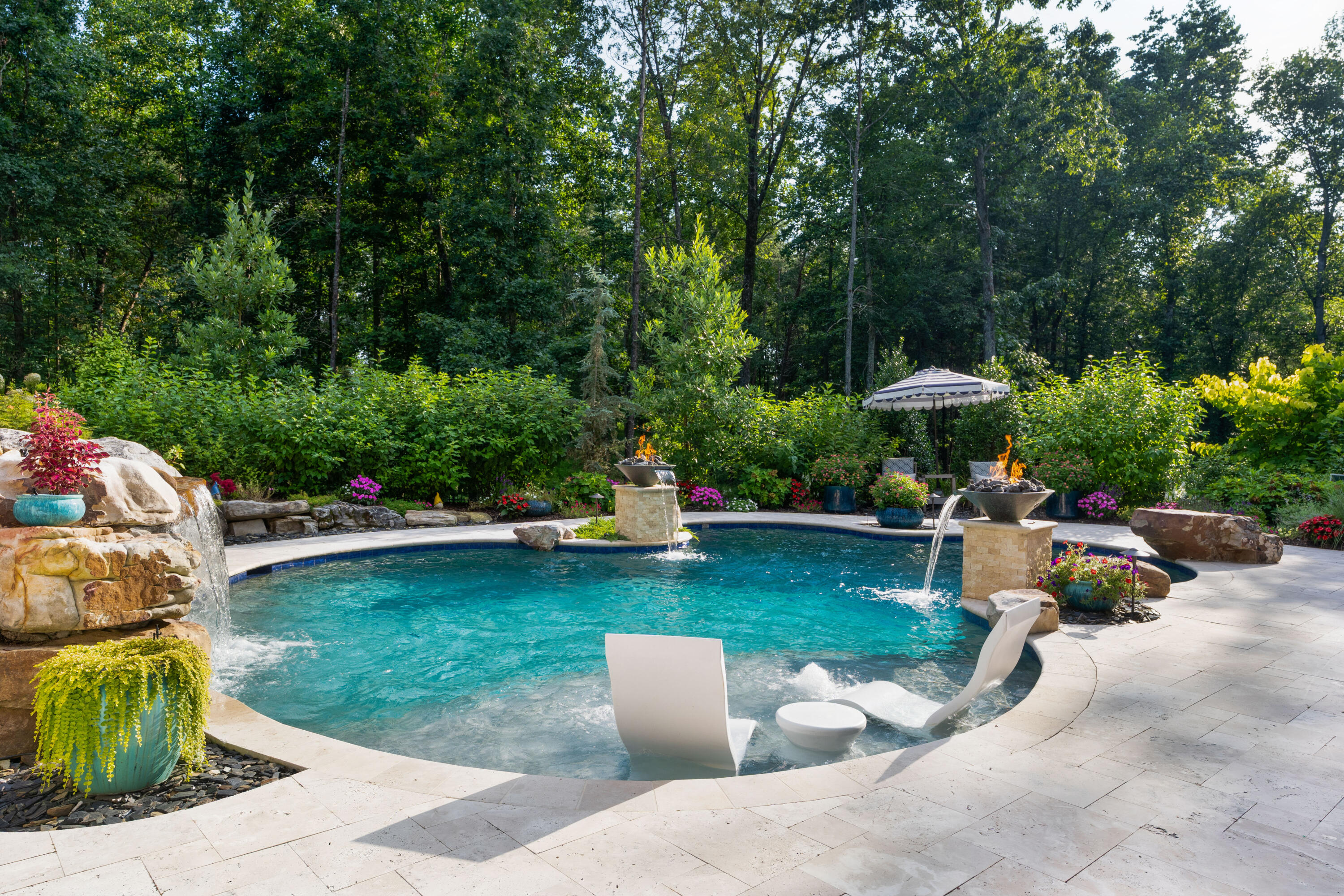 6803 Silver Cloud Cove