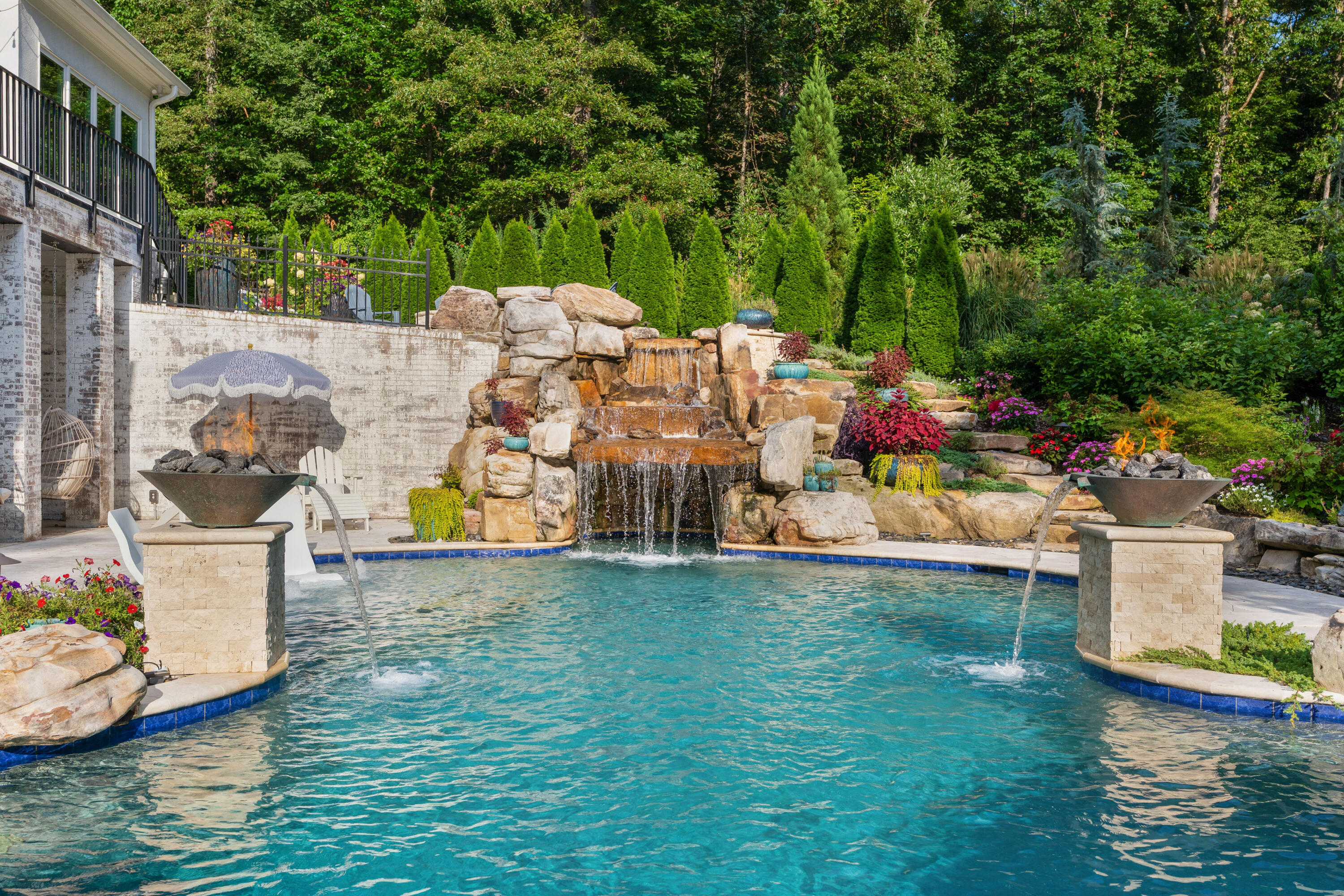 6803 Silver Cloud Cove