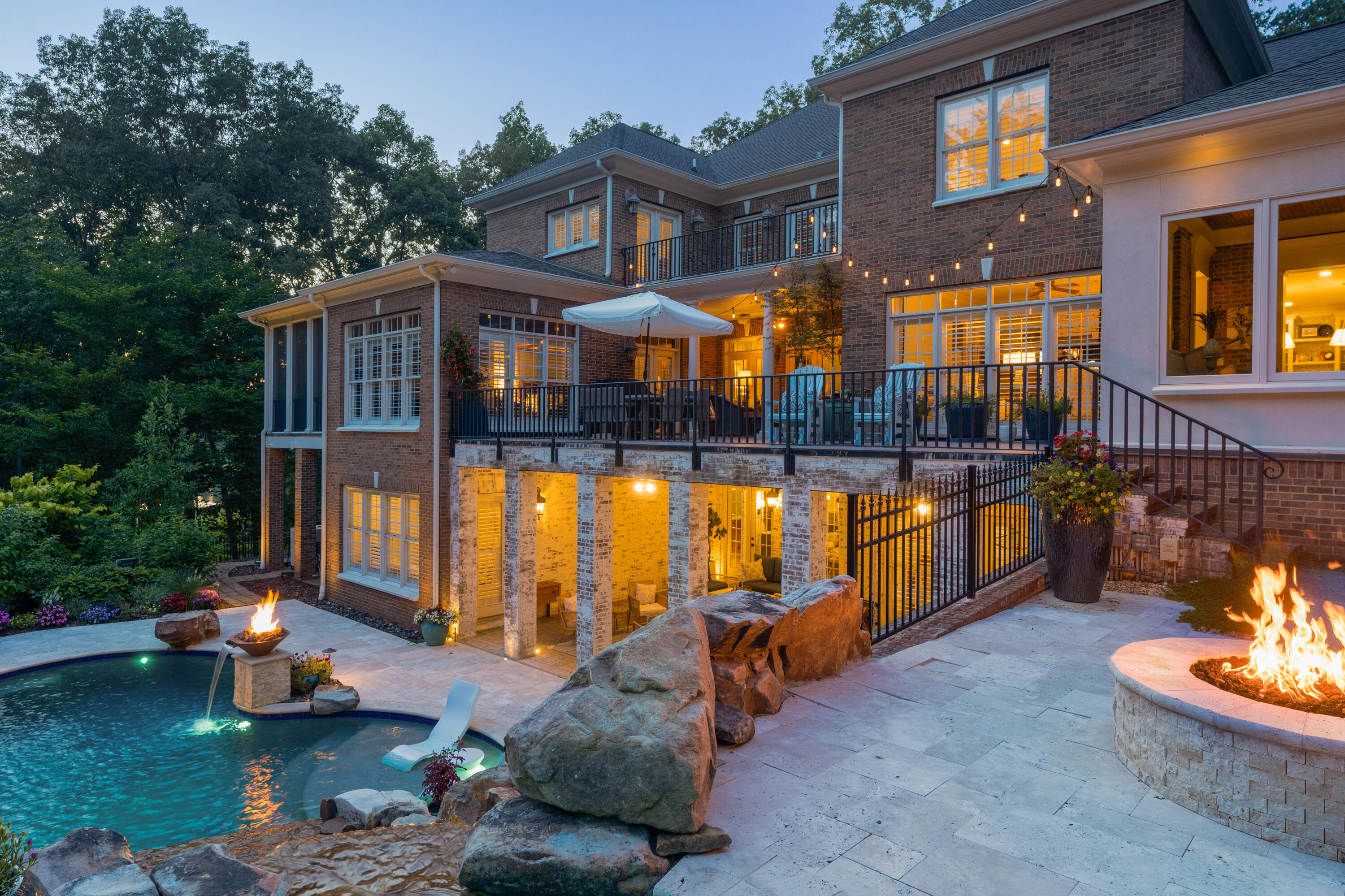 6803 Silver Cloud Cove