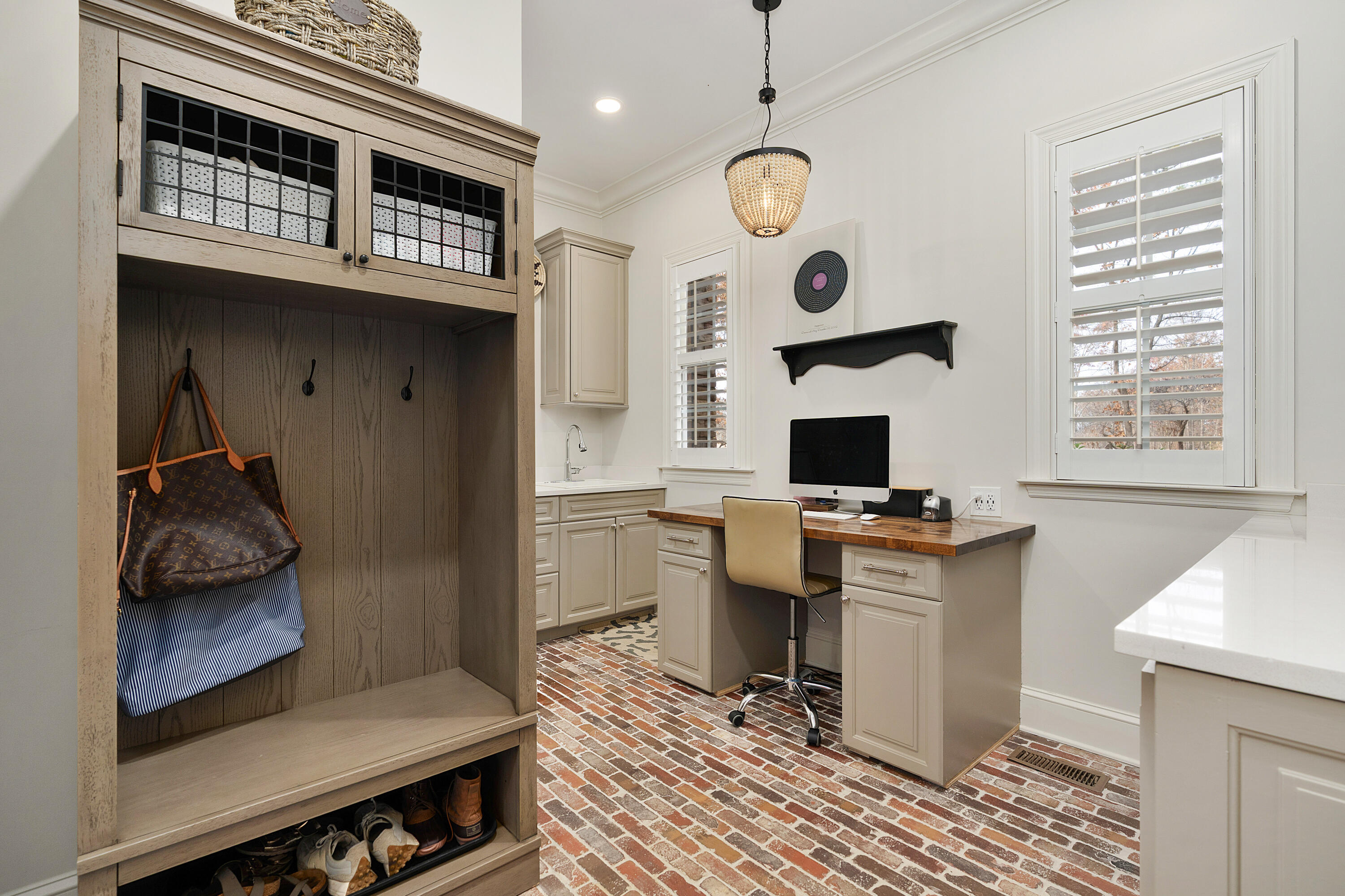 6803 Silver Cloud Cove