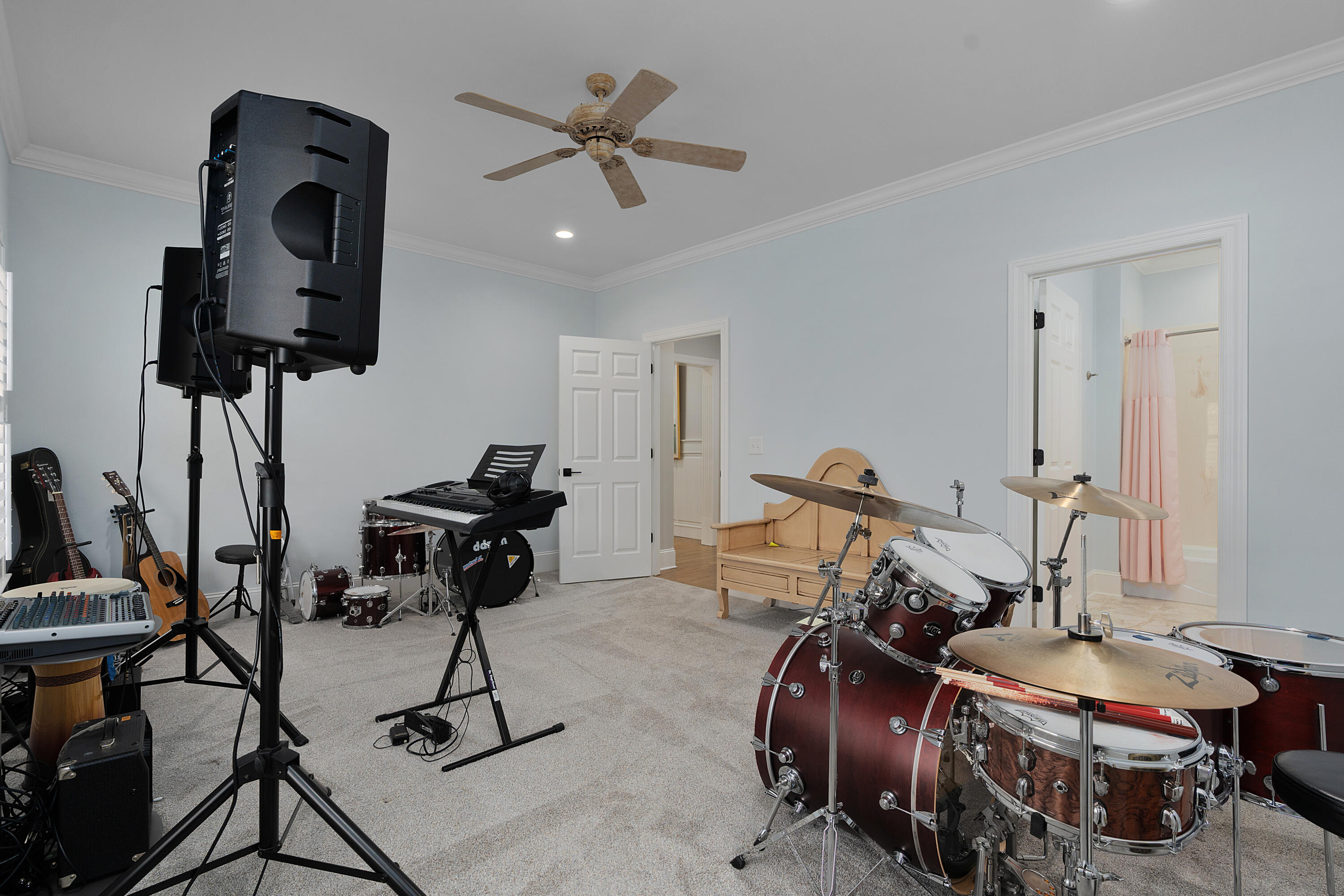6803 Silver Cloud Cove