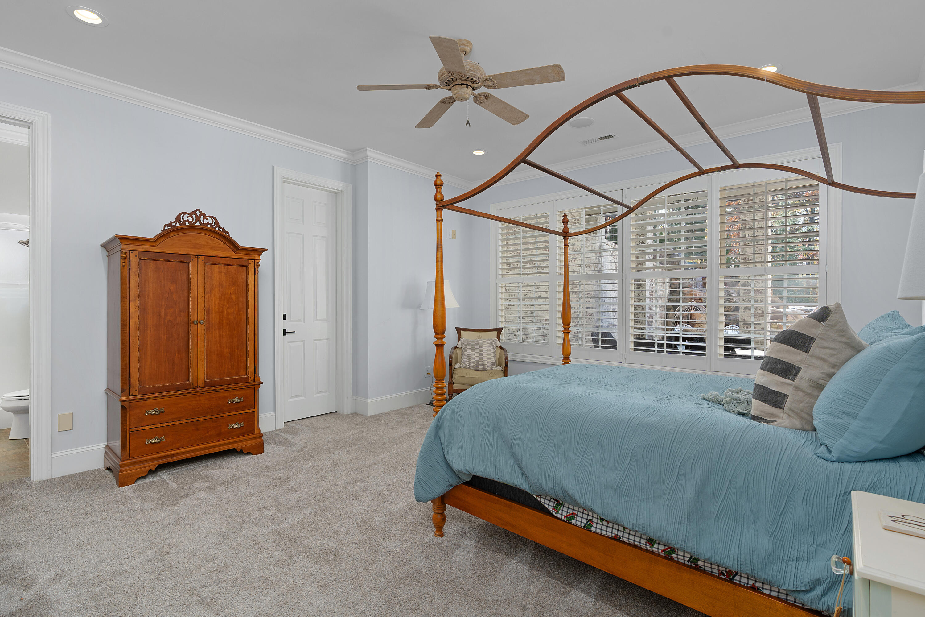 6803 Silver Cloud Cove