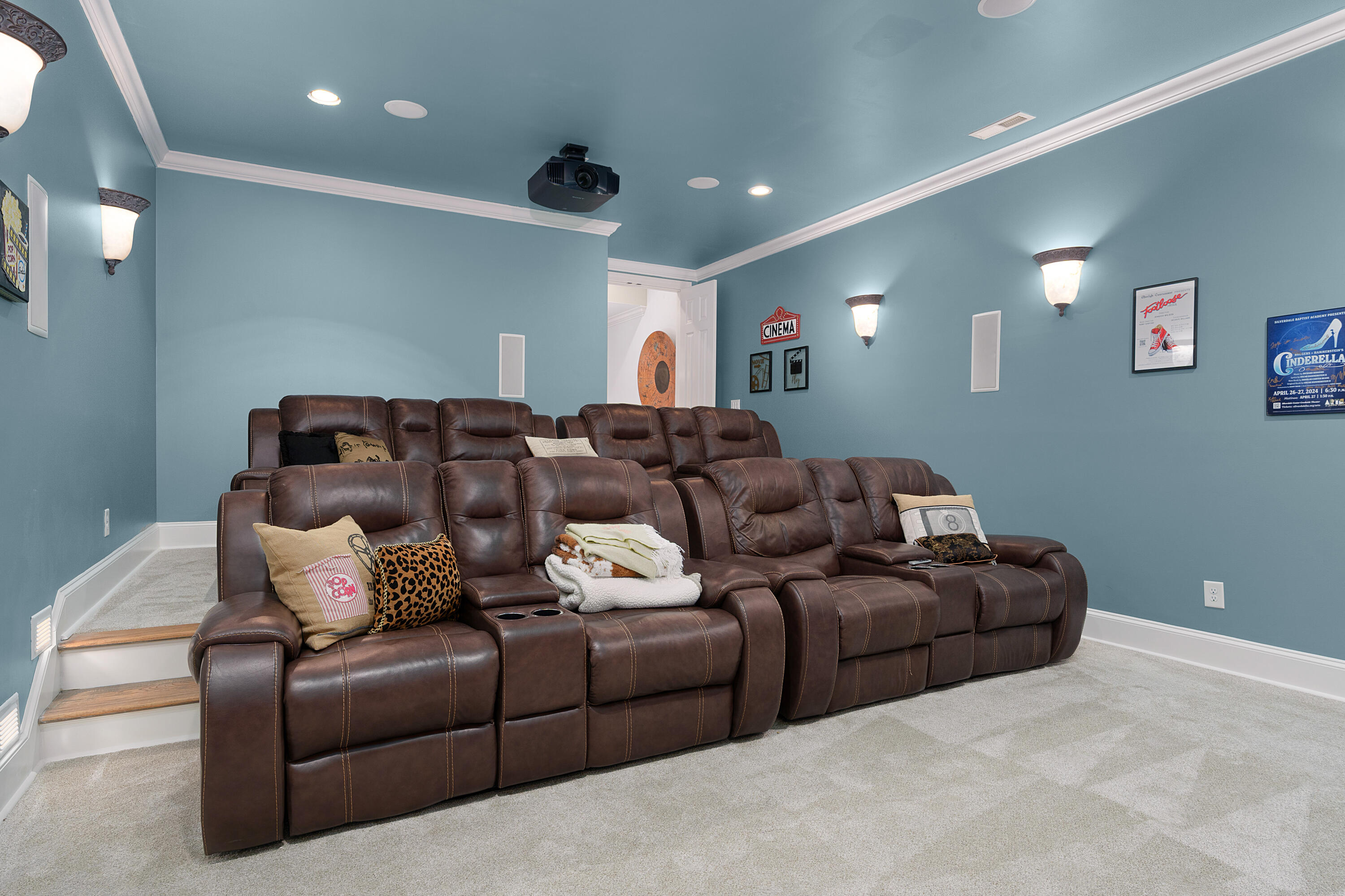 6803 Silver Cloud Cove