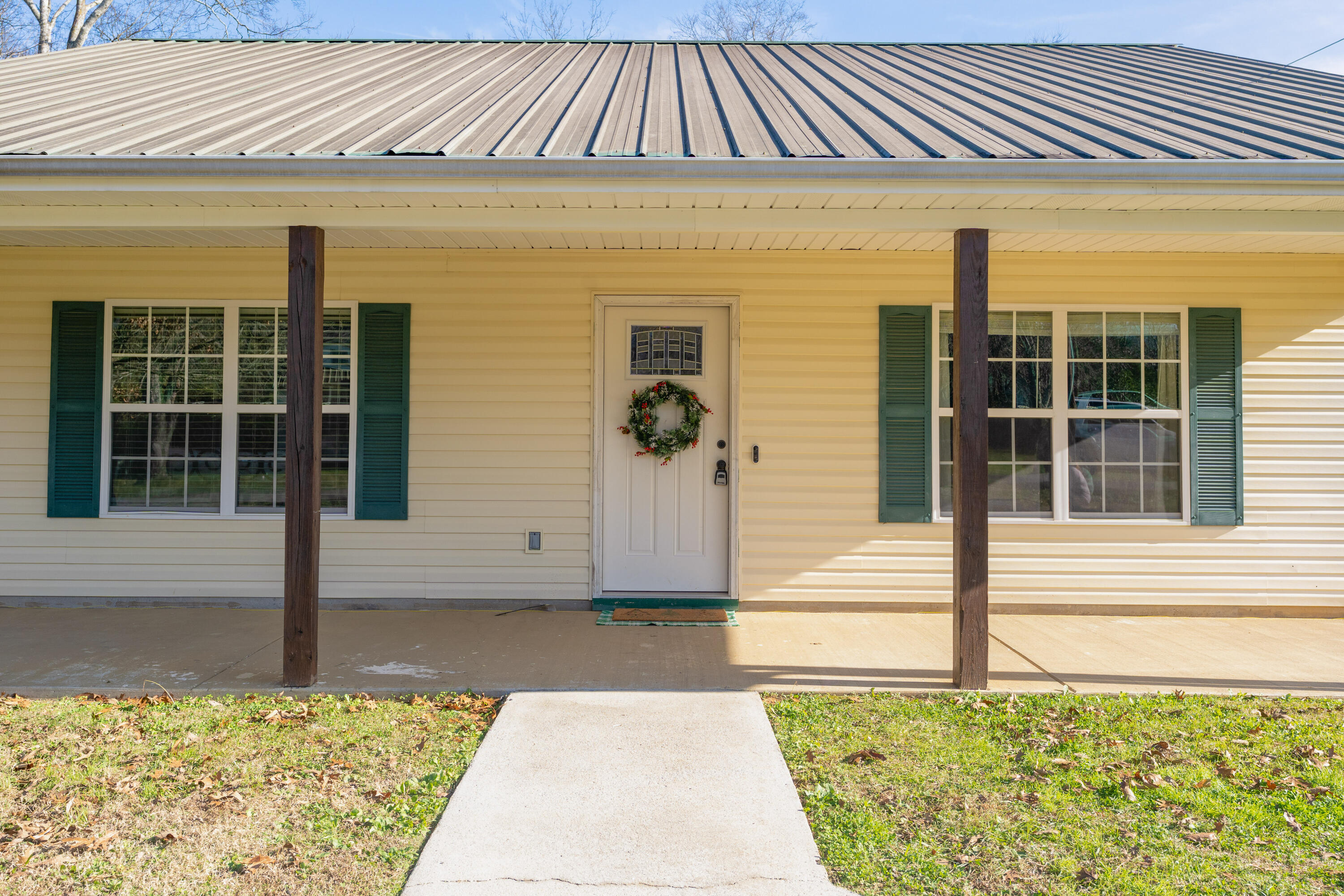 380 Walnut Avenue