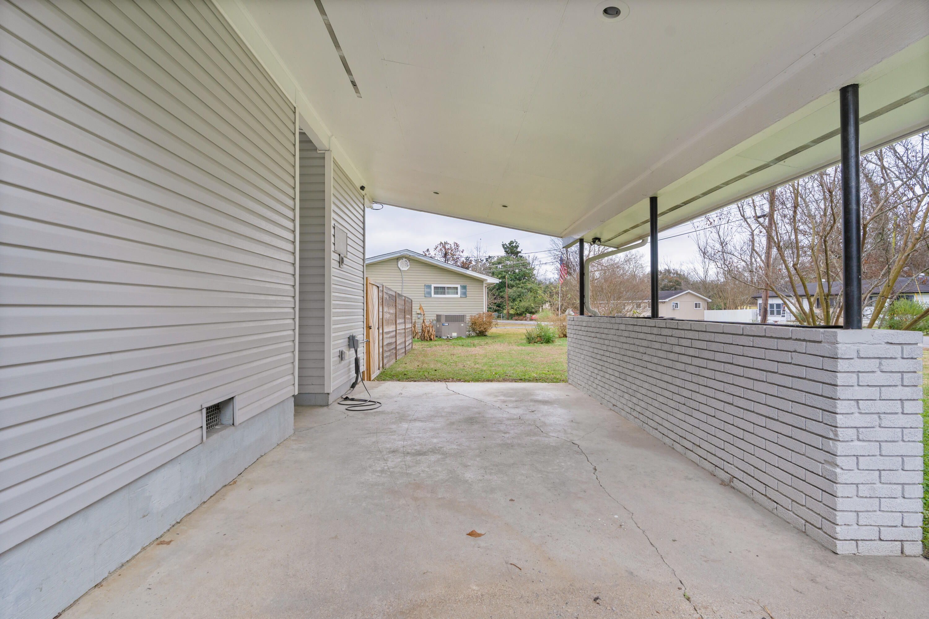 1329 Highland Way
