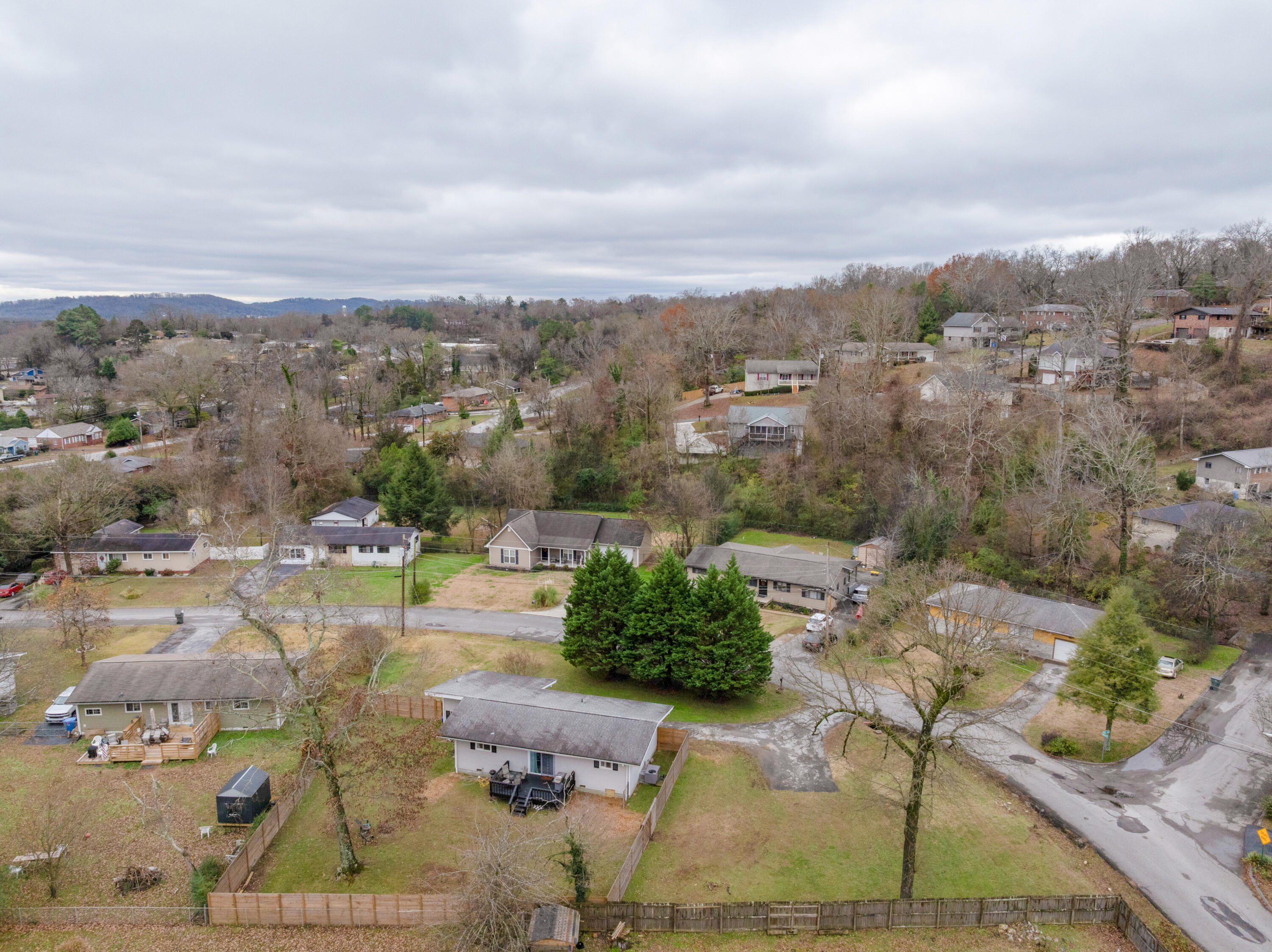 1329 Highland Way