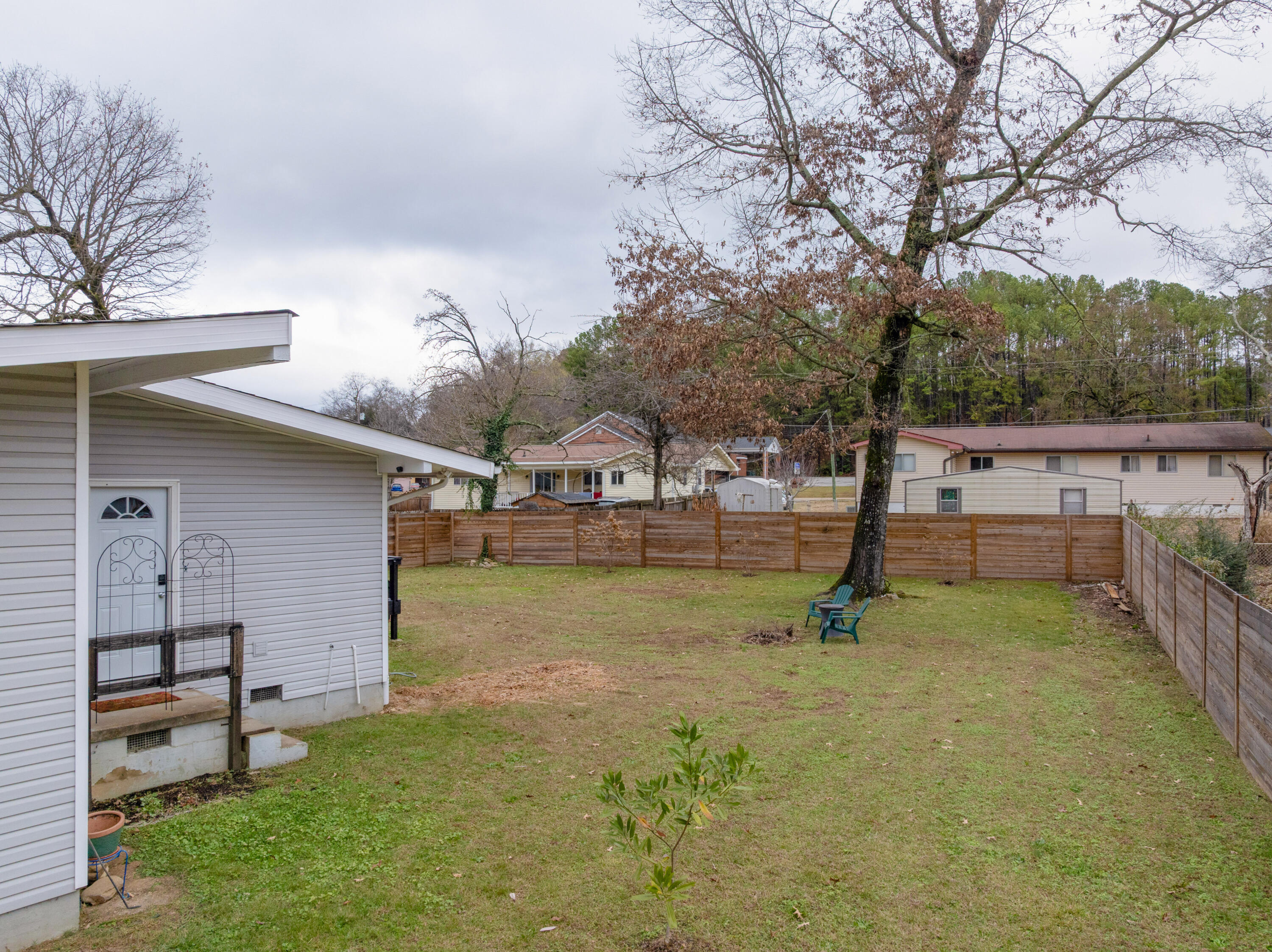 1329 Highland Way