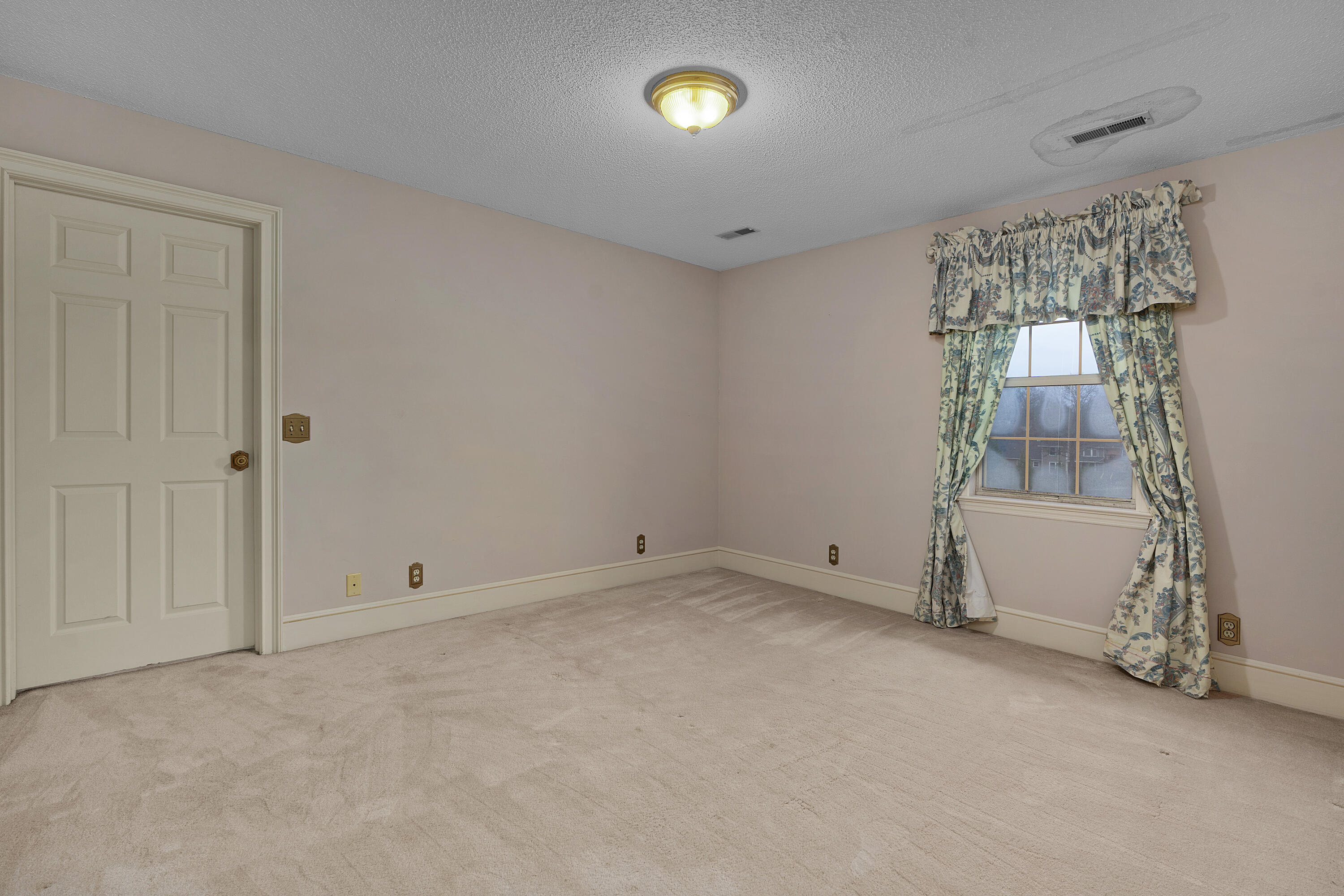 8345 Heron Circle