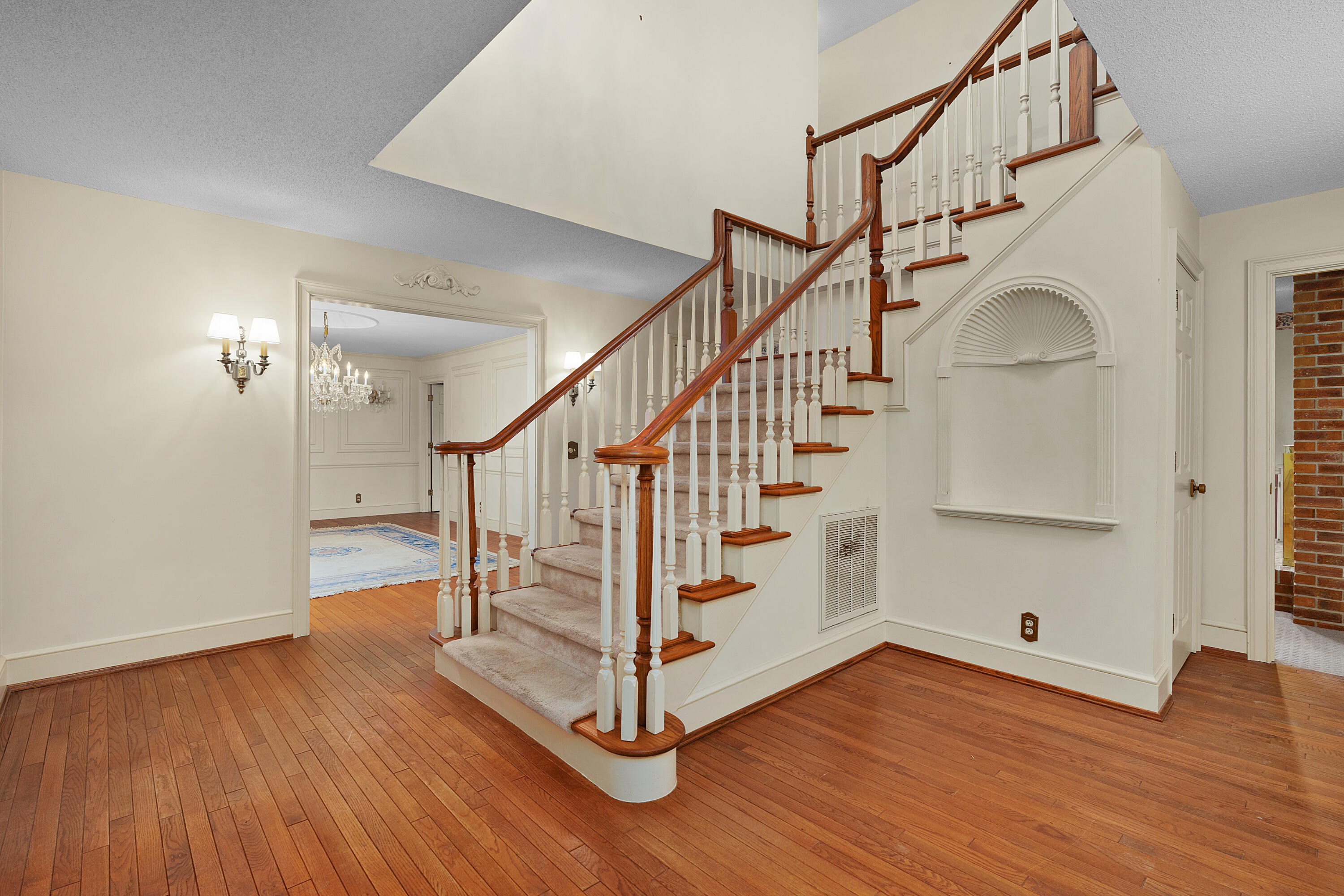 8345 Heron Circle