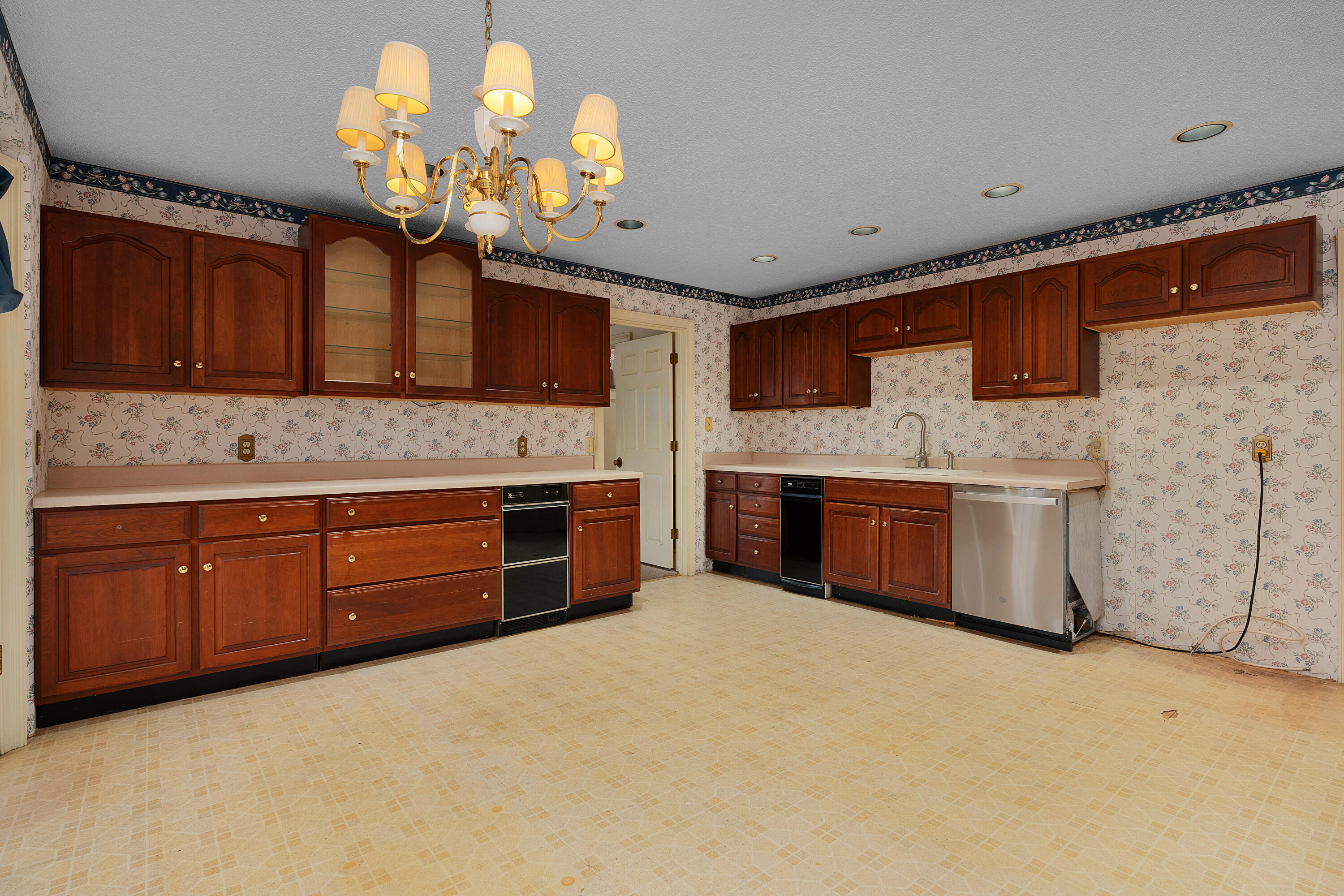 8345 Heron Circle