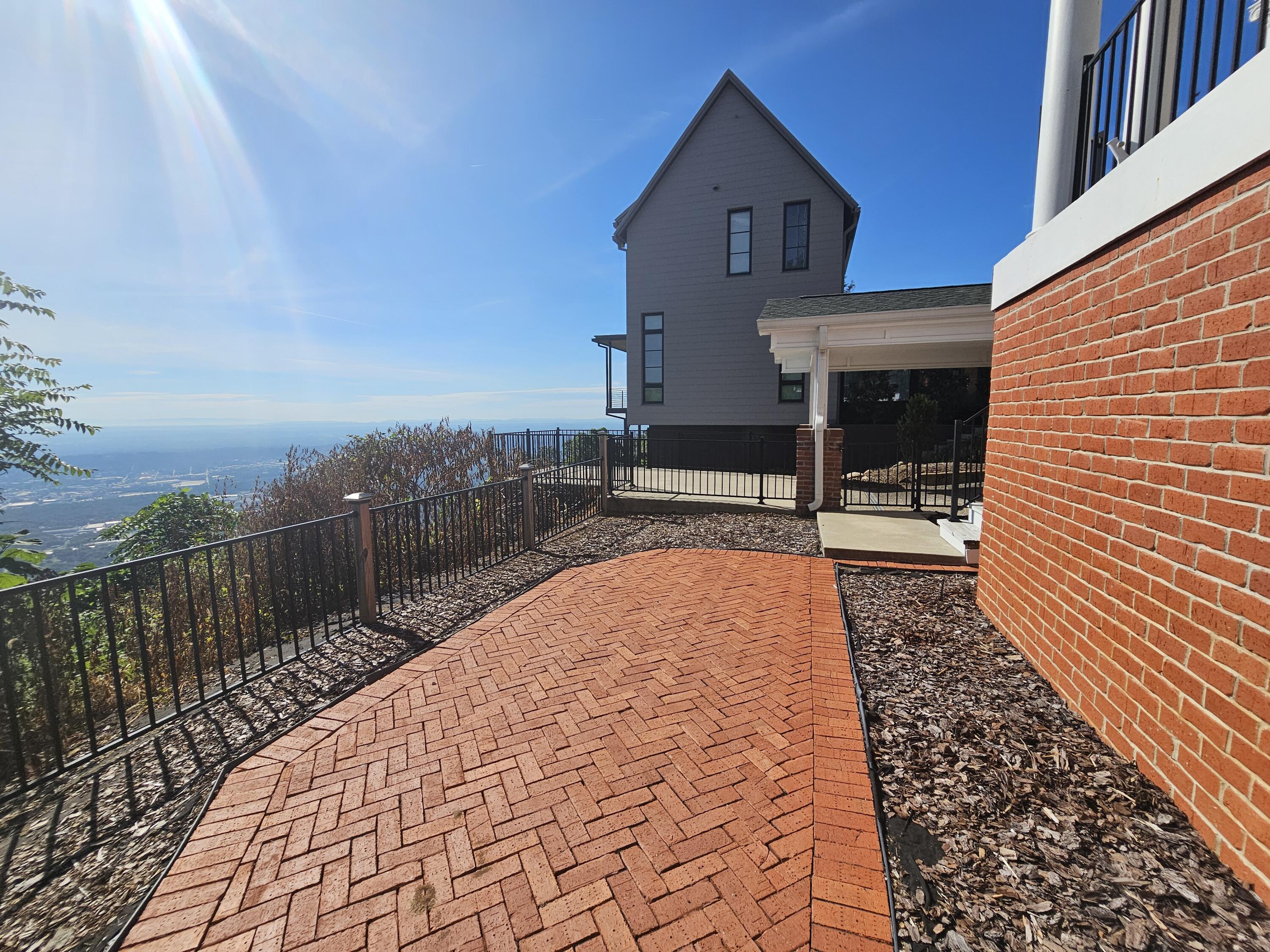 1115 E Brow Road