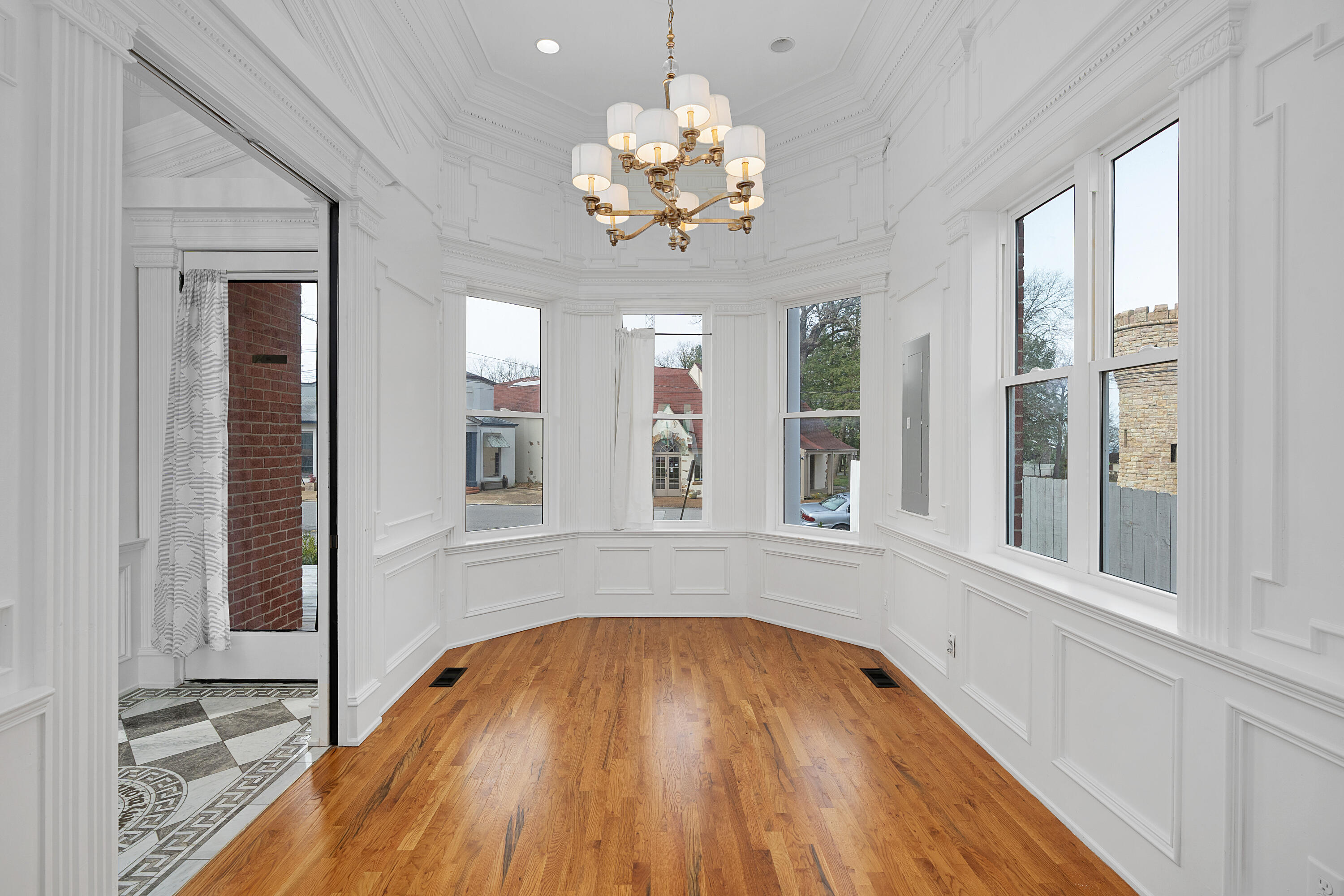 1115 E Brow Road
