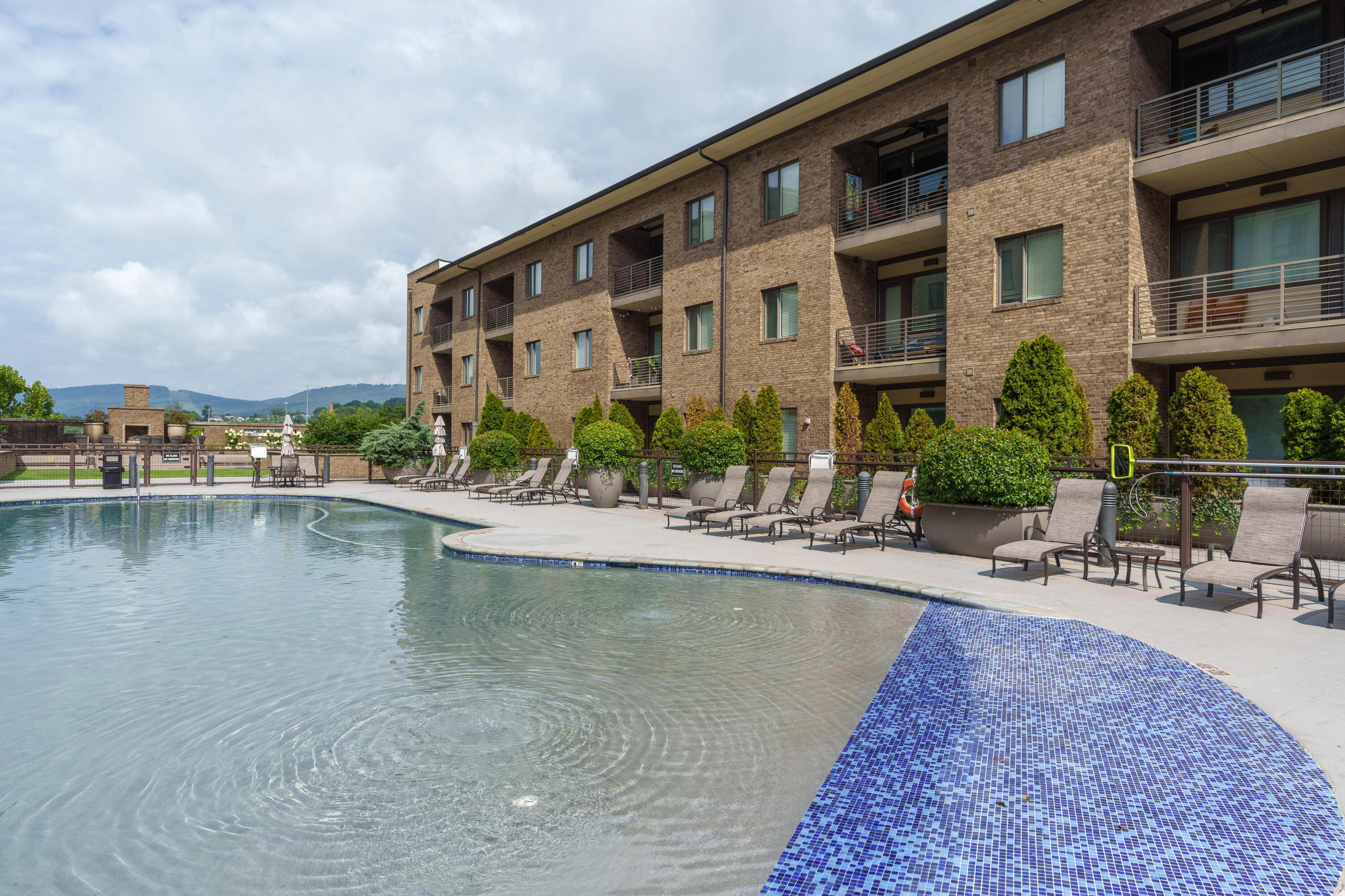 200 Manufacturers Road, Apt 445