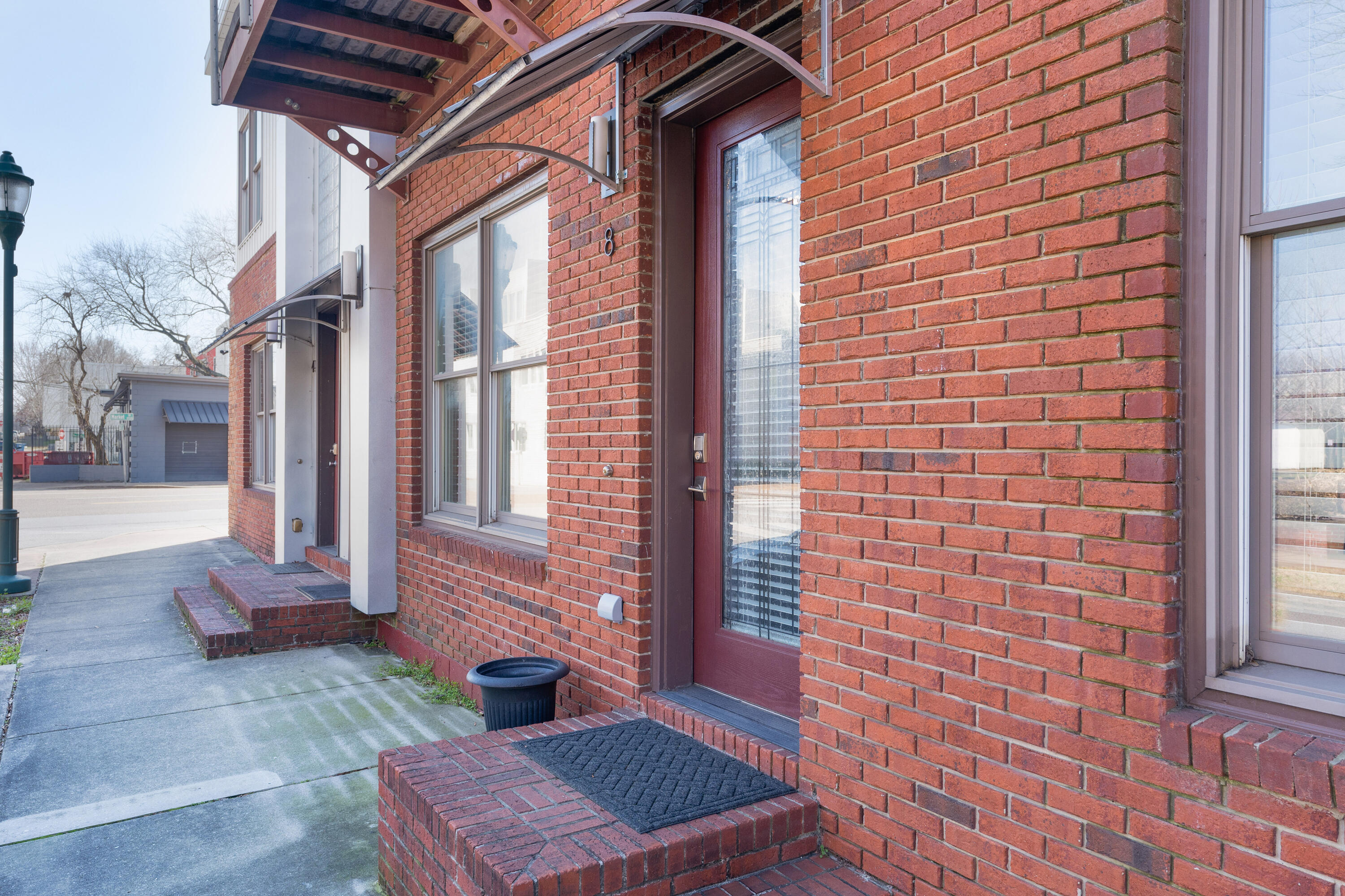 8 W 17th Street