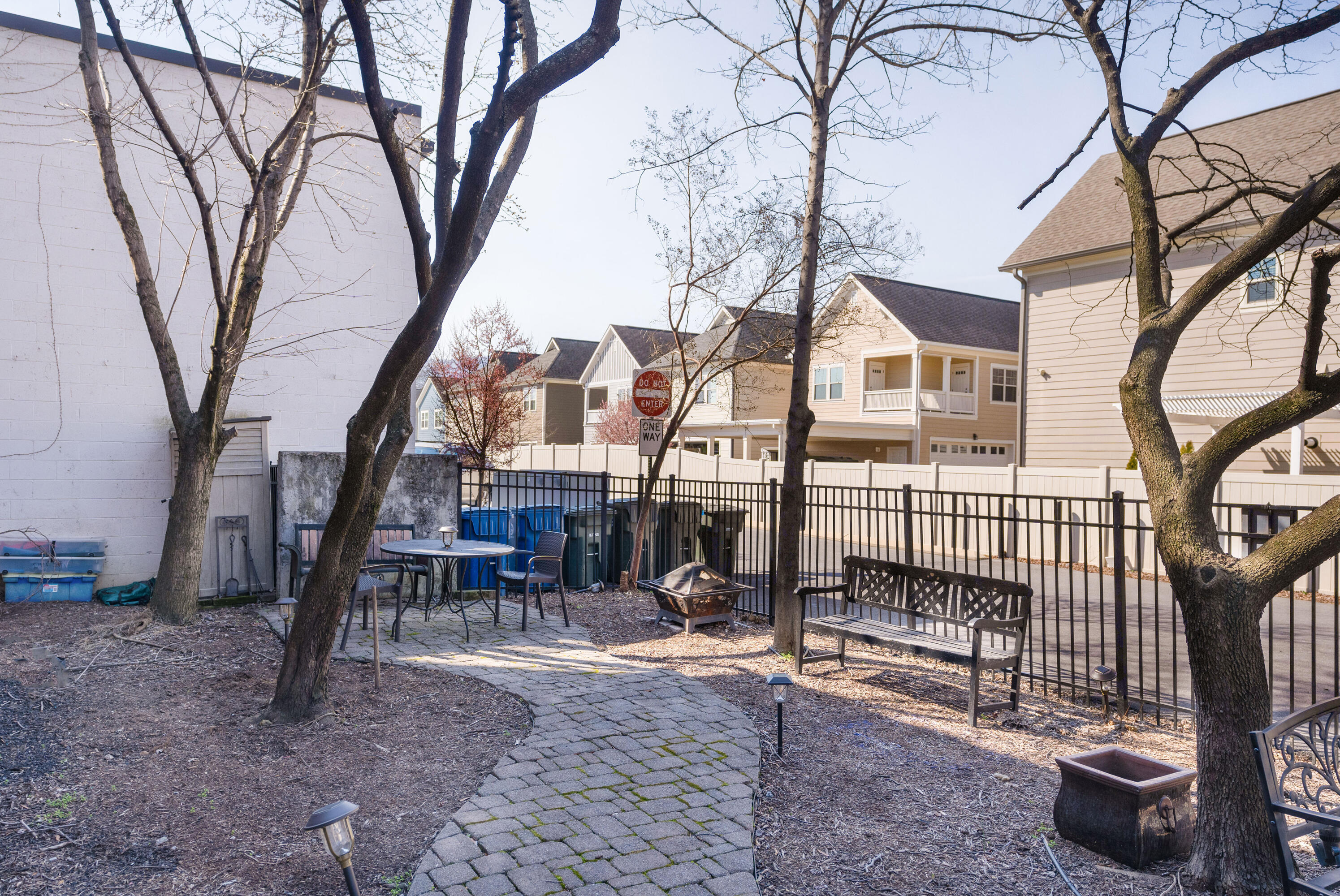8 W 17th Street