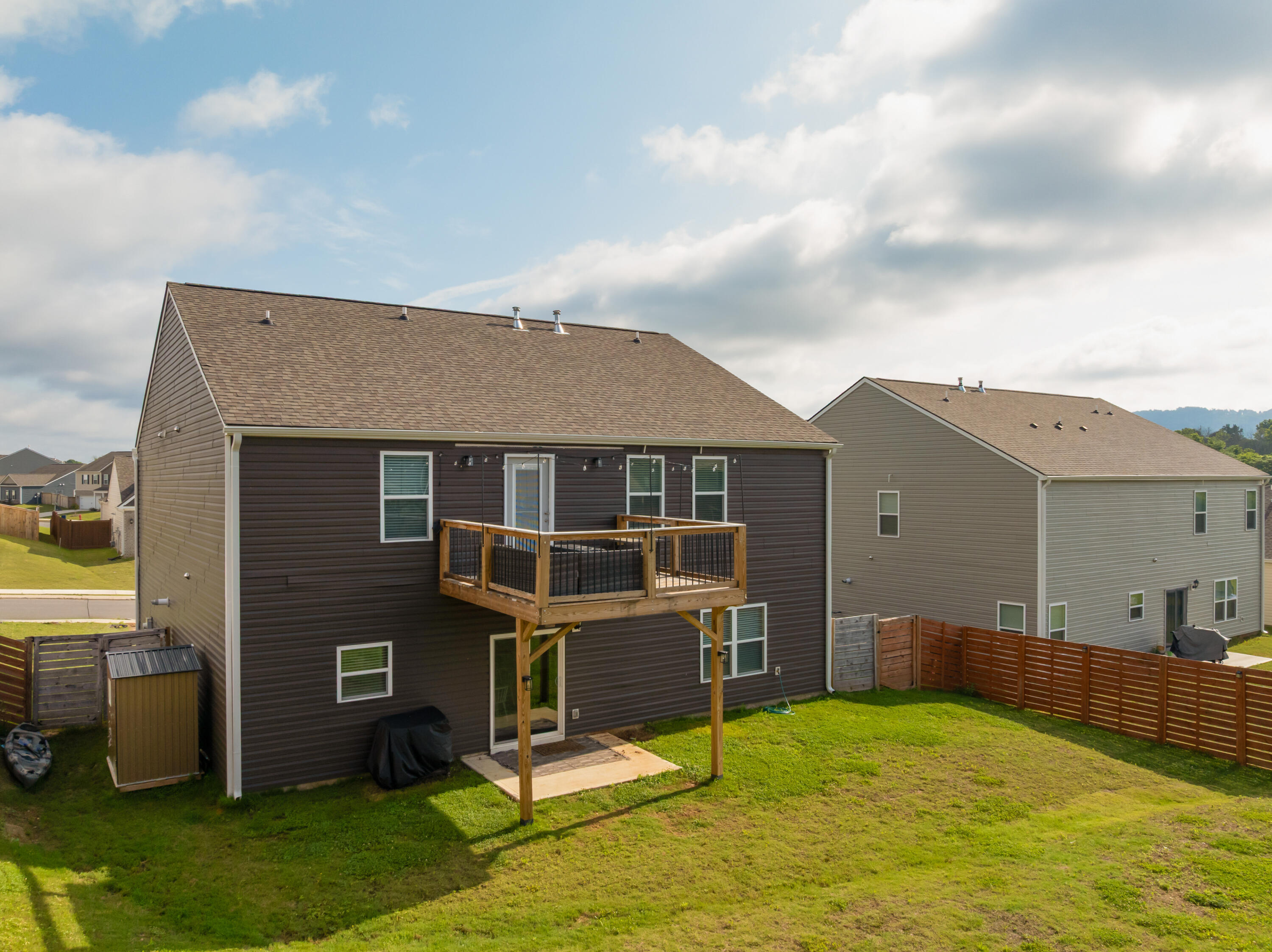 8592 Raspberry Way