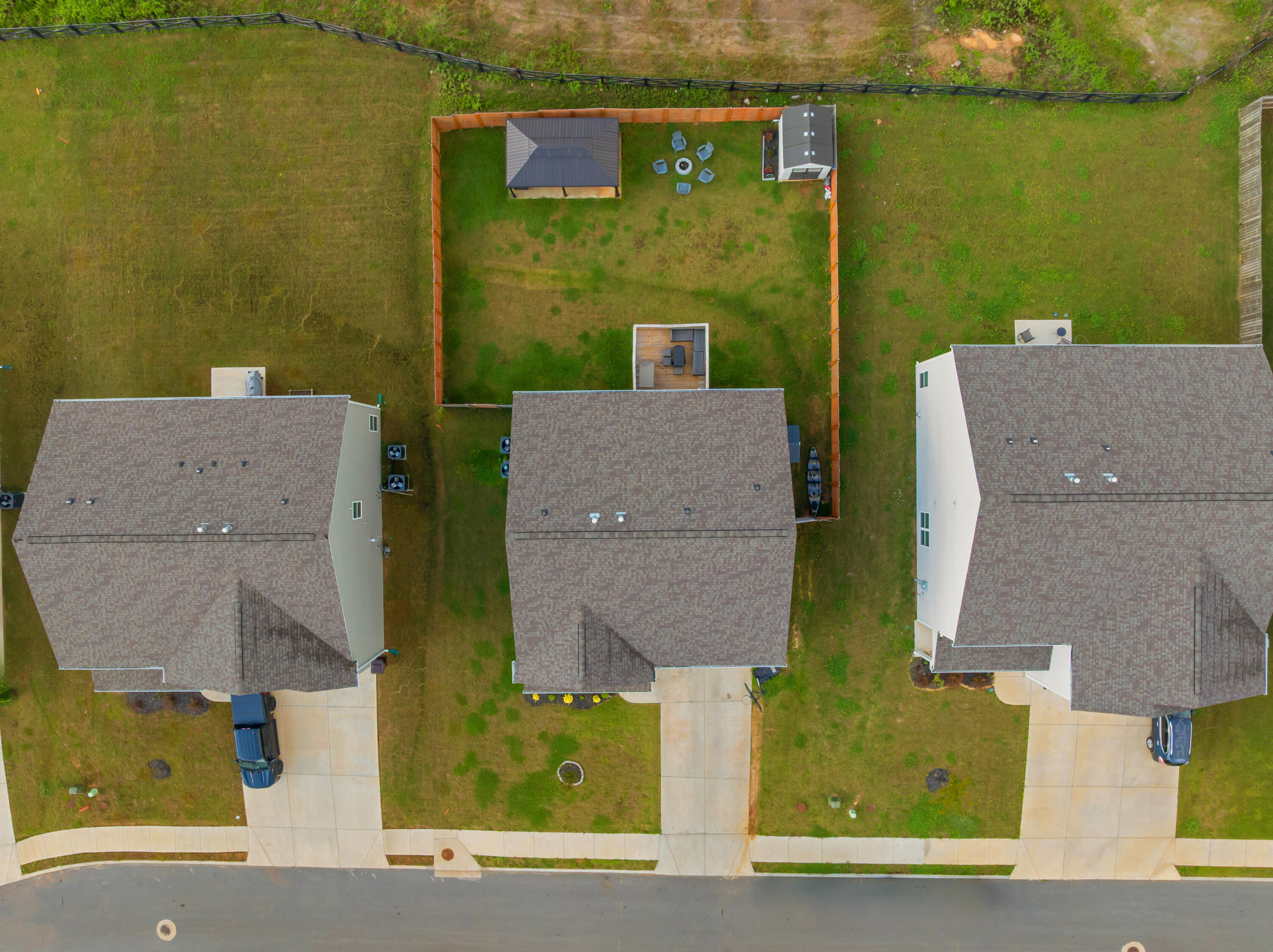8592 Raspberry Way