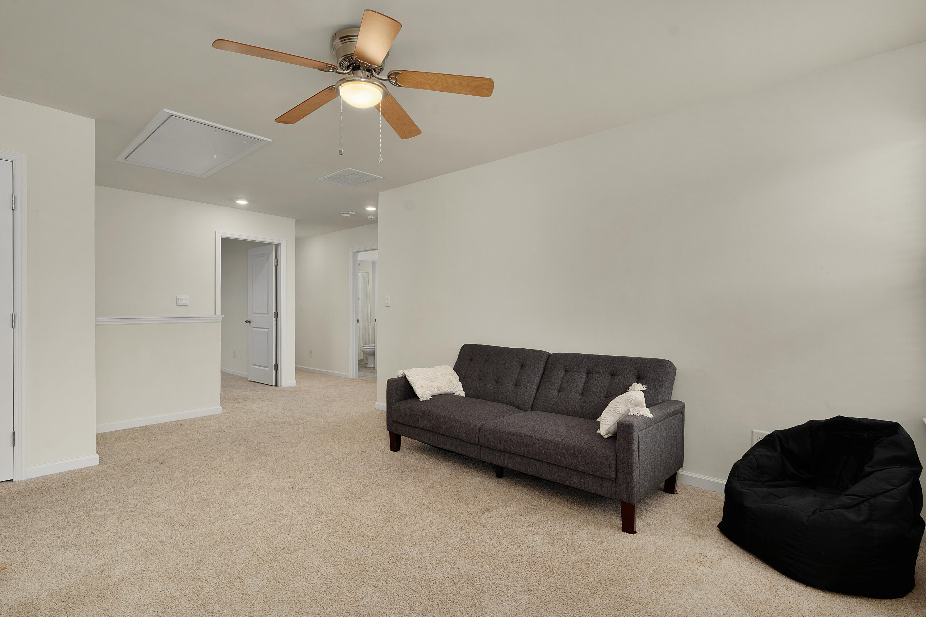8592 Raspberry Way