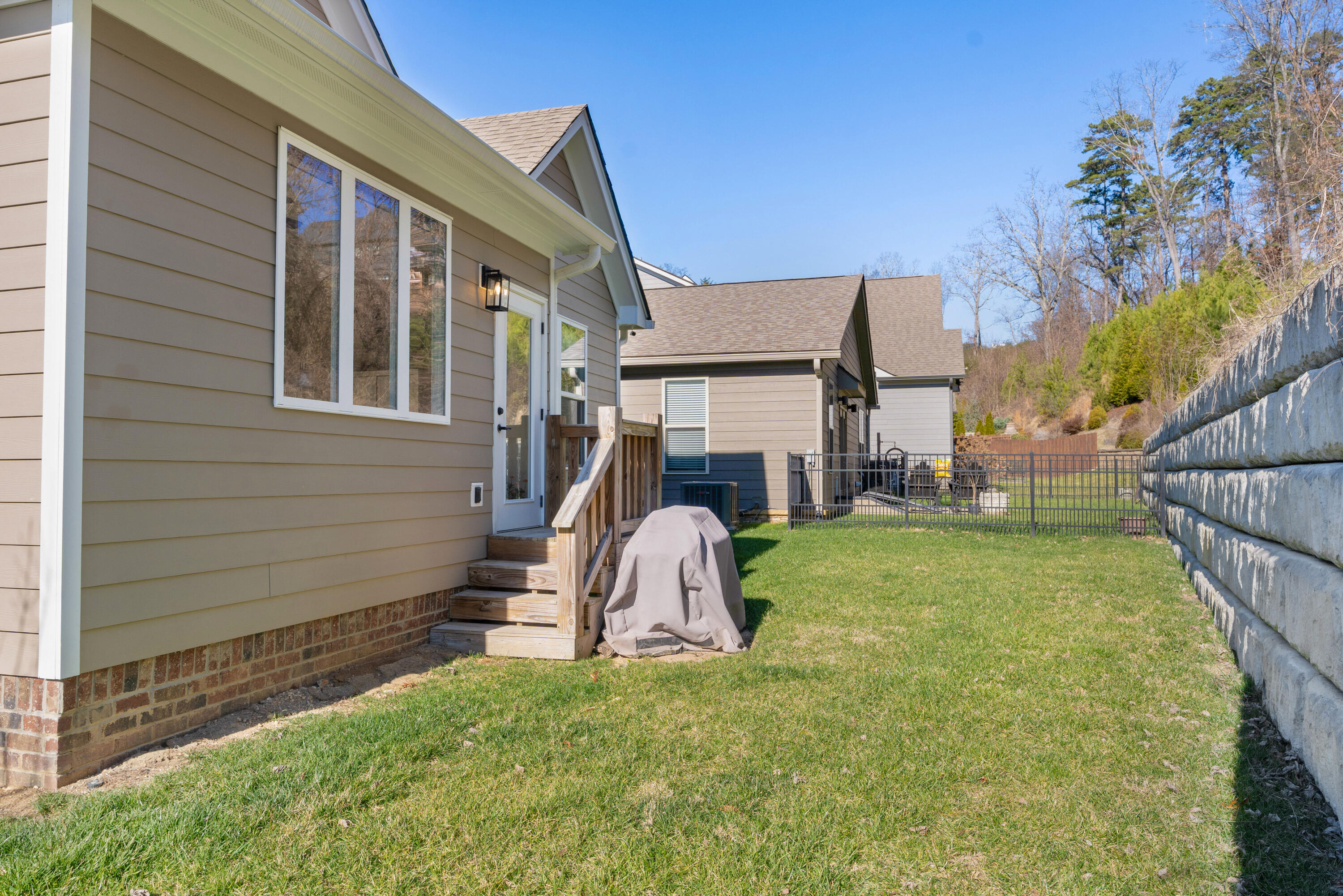 1364 Carrington Way