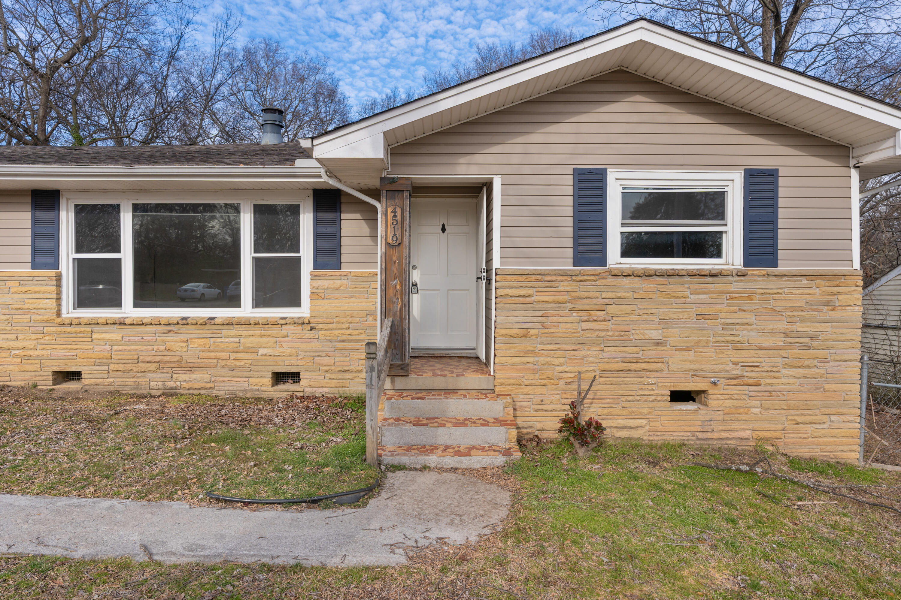4519 Paw Trail
