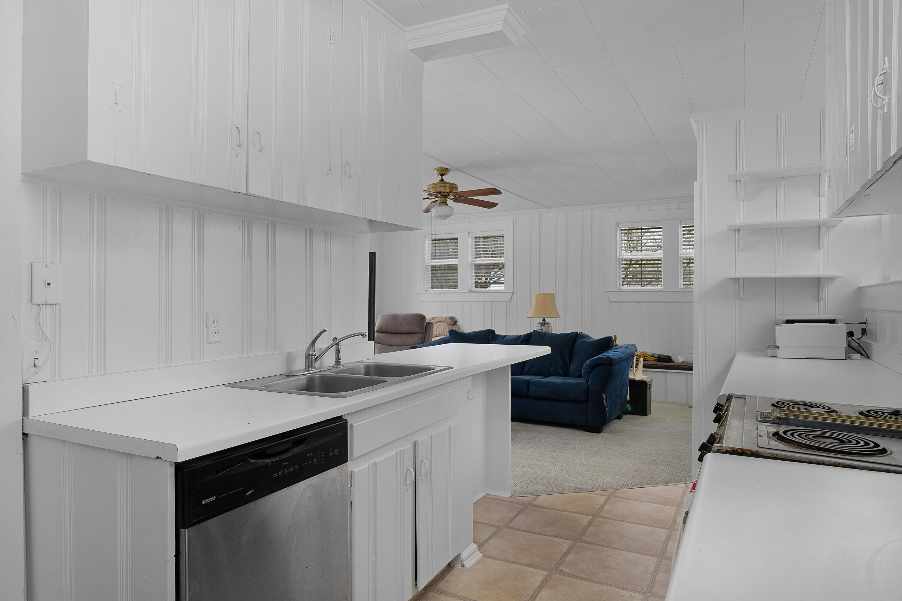 1405 Cinderella Road