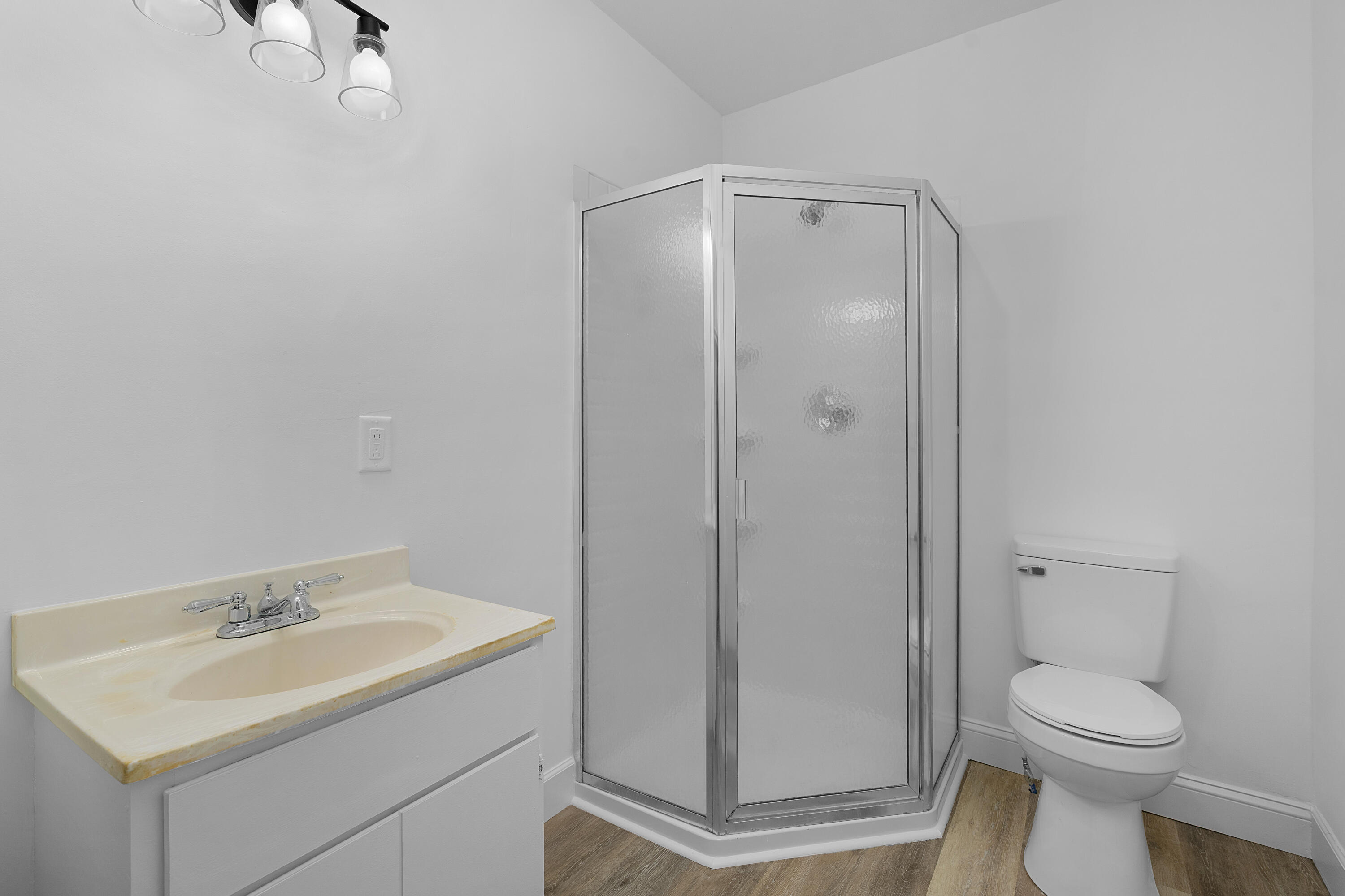 1405 Cinderella Road