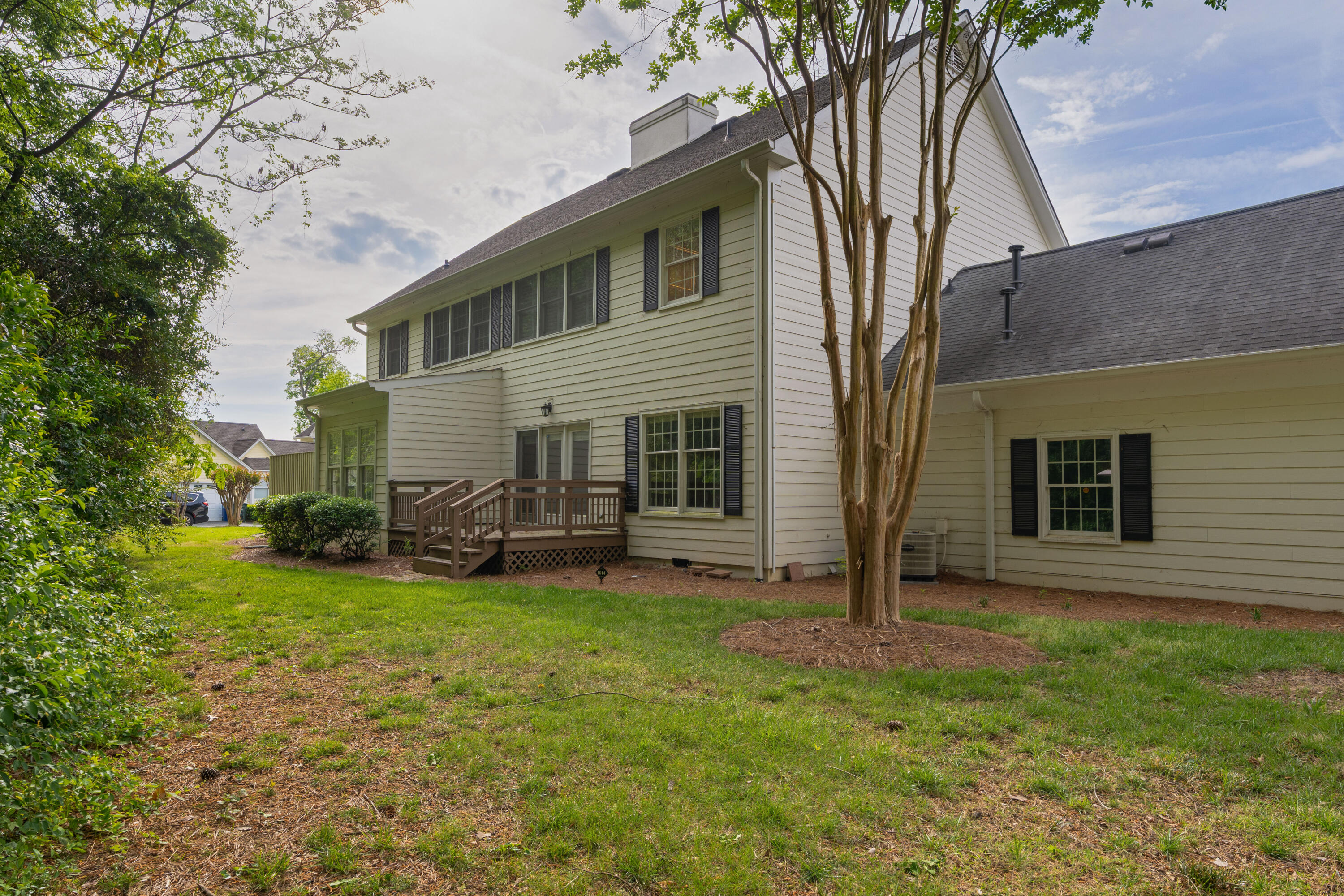 1014 Ariel Lane