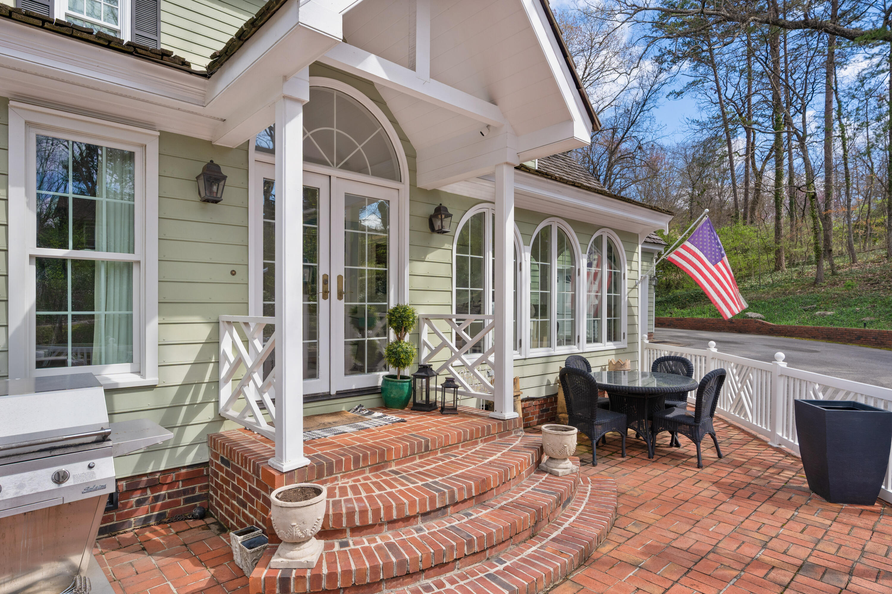 1301 Woodhill Drive