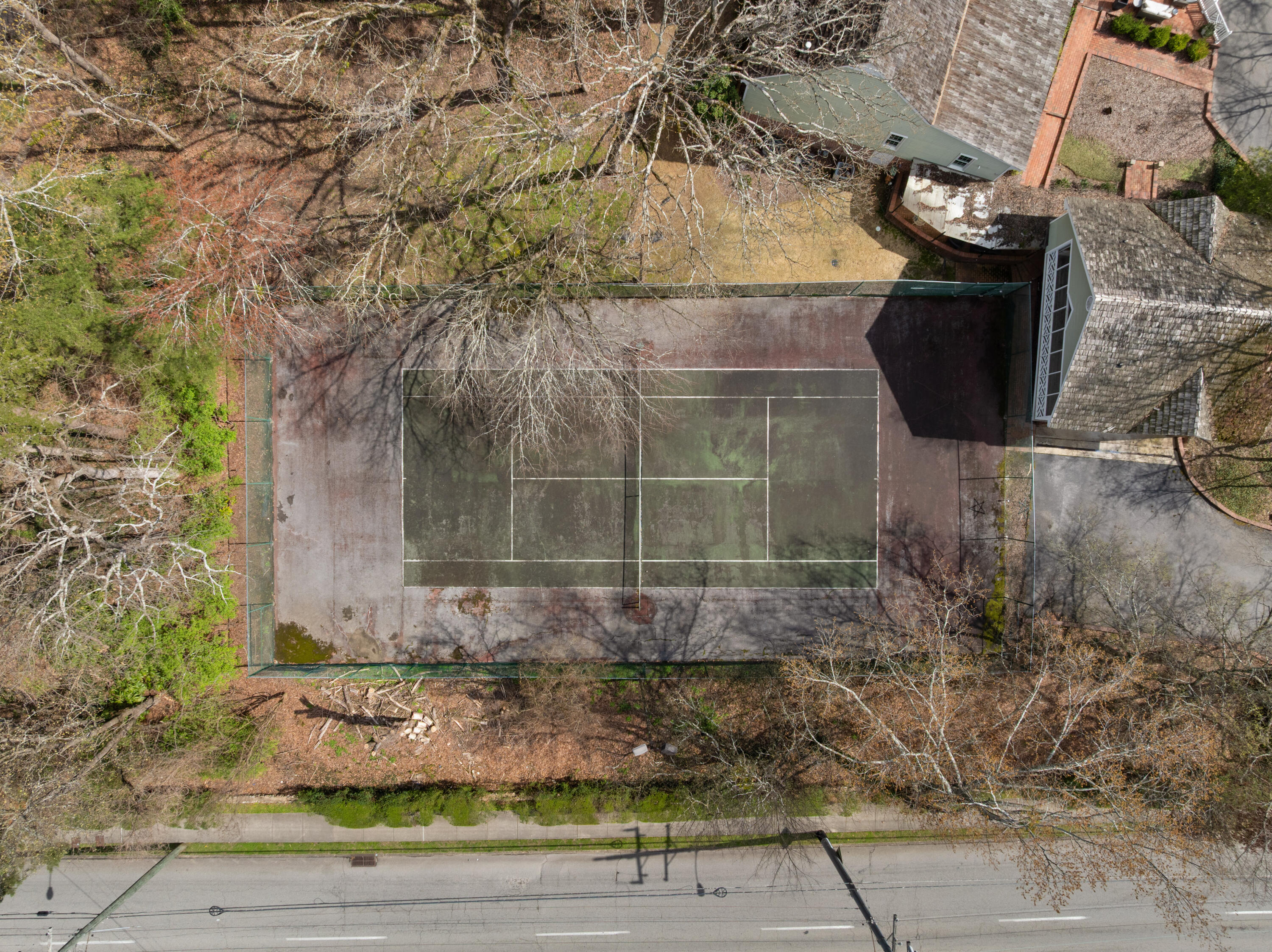 1301 Woodhill Drive