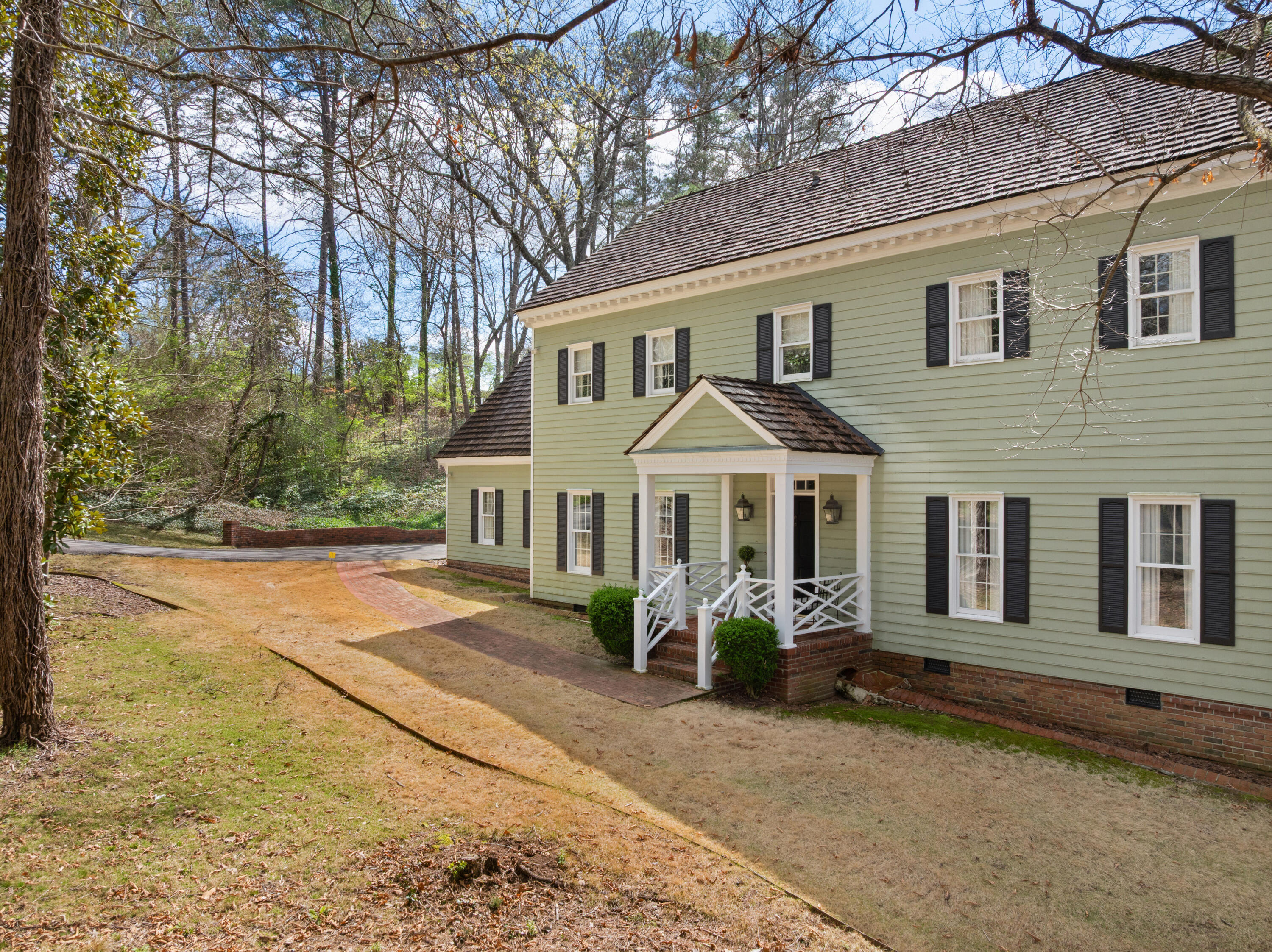 1301 Woodhill Drive