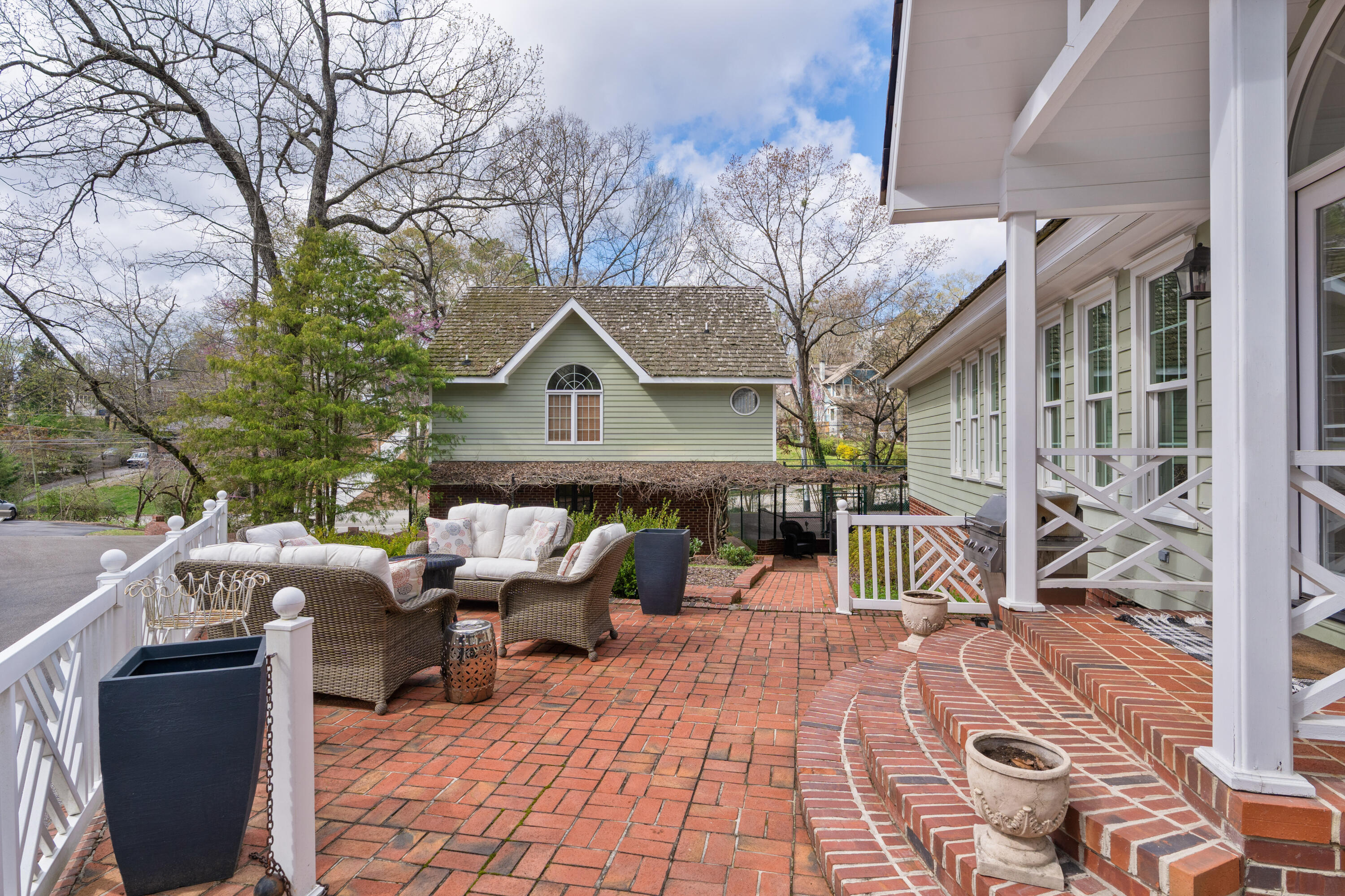 1301 Woodhill Drive