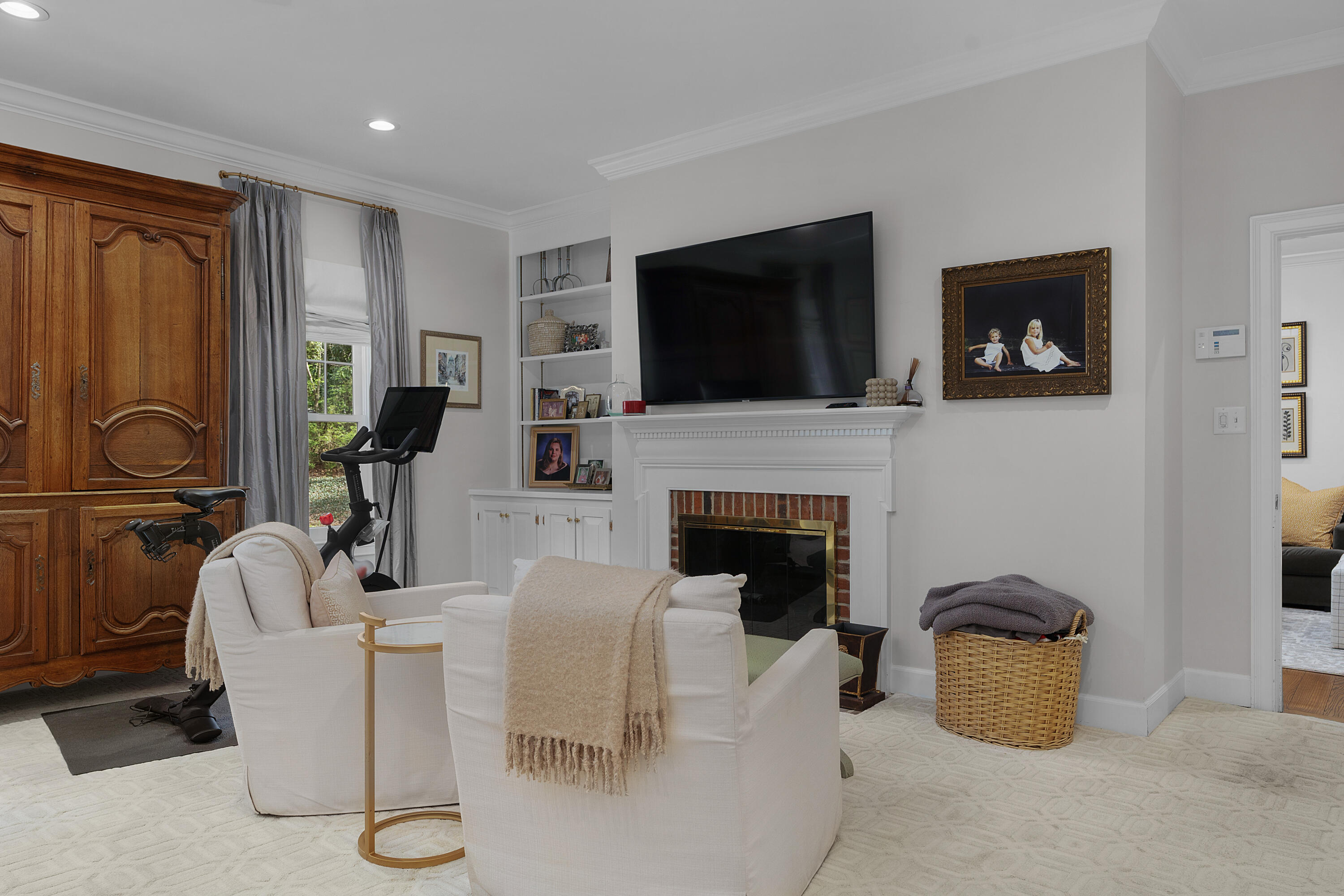 1301 Woodhill Drive