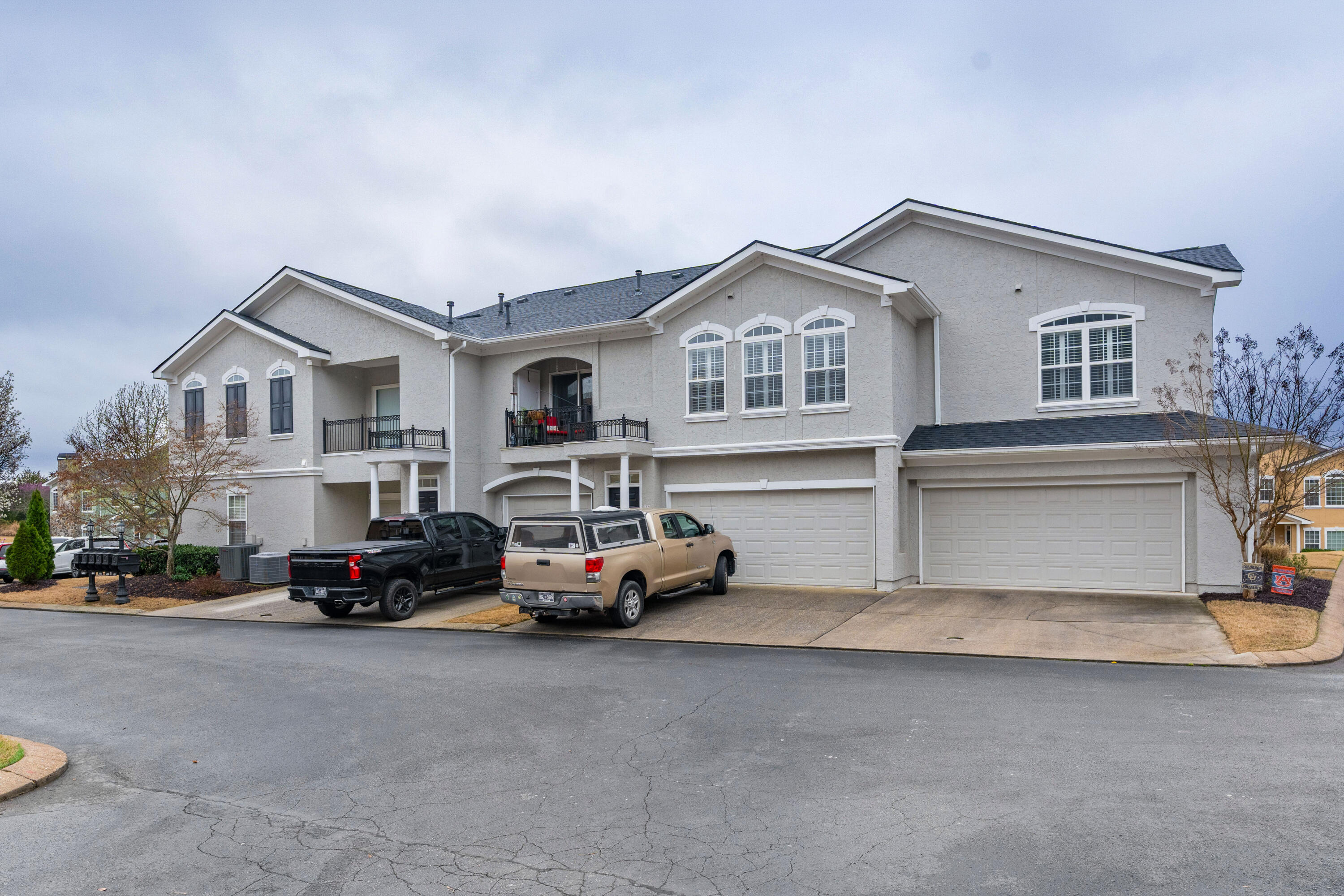 412 Renaissance Court