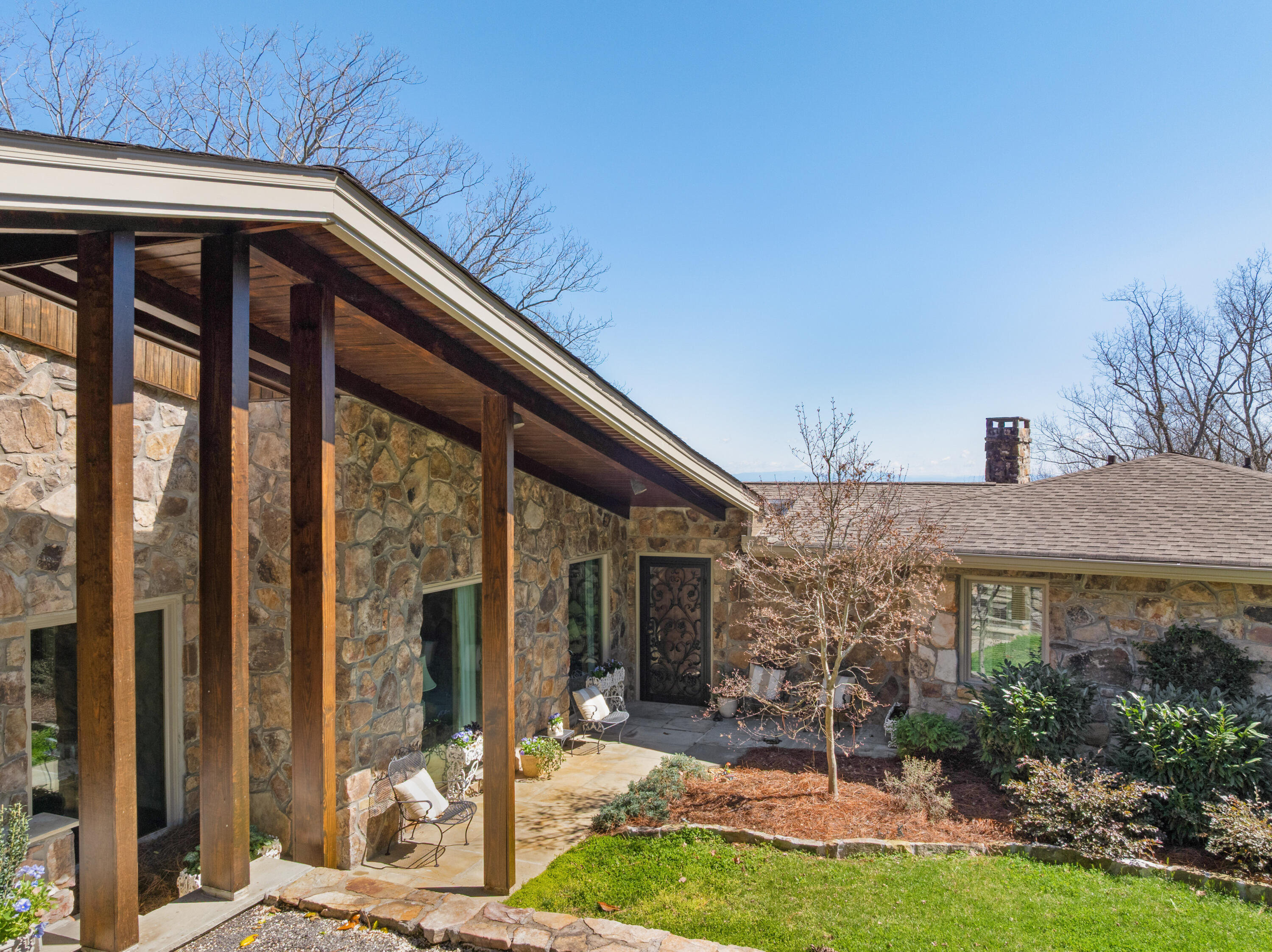 1001 Fleetwood Drive