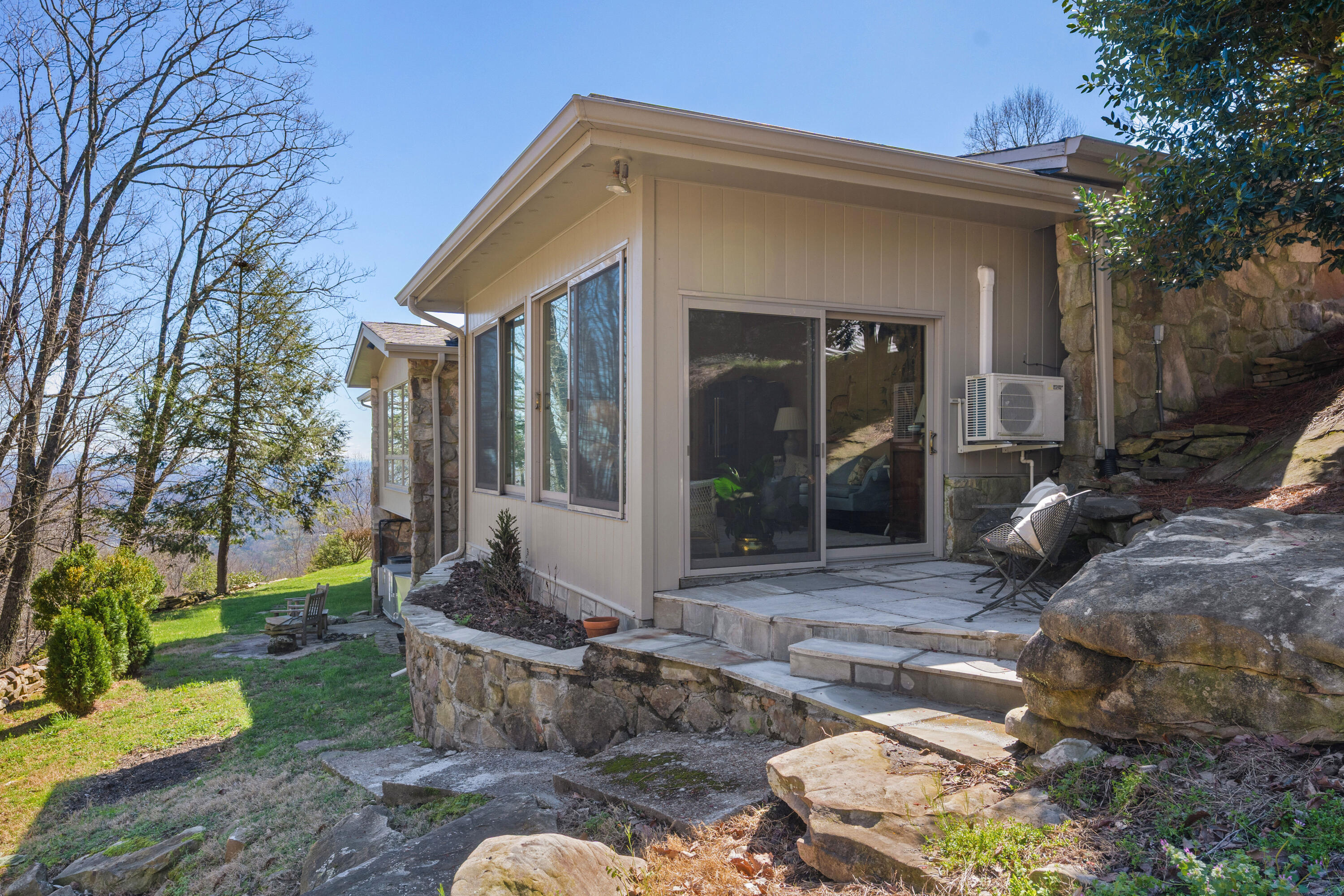 1001 Fleetwood Drive