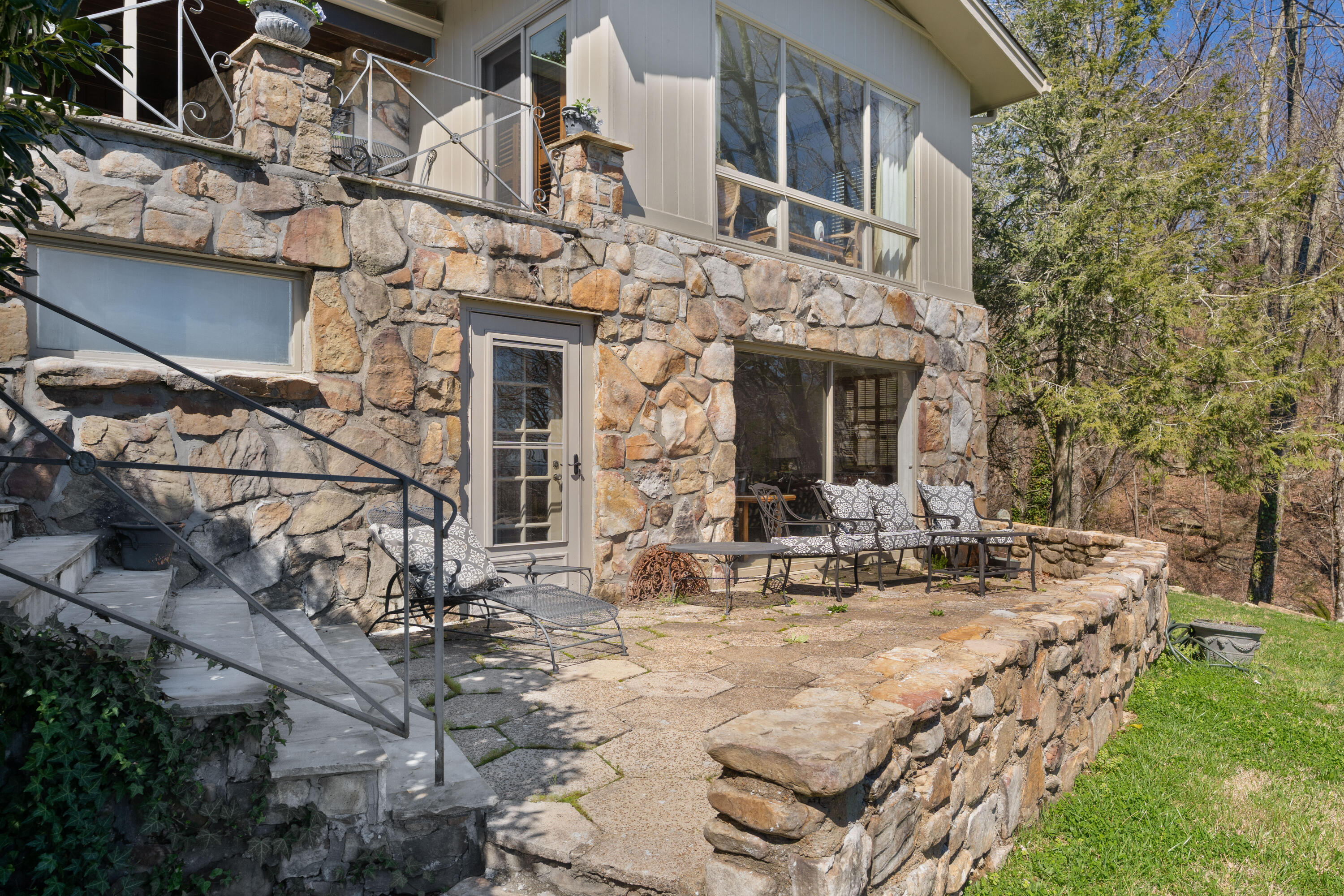 1001 Fleetwood Drive