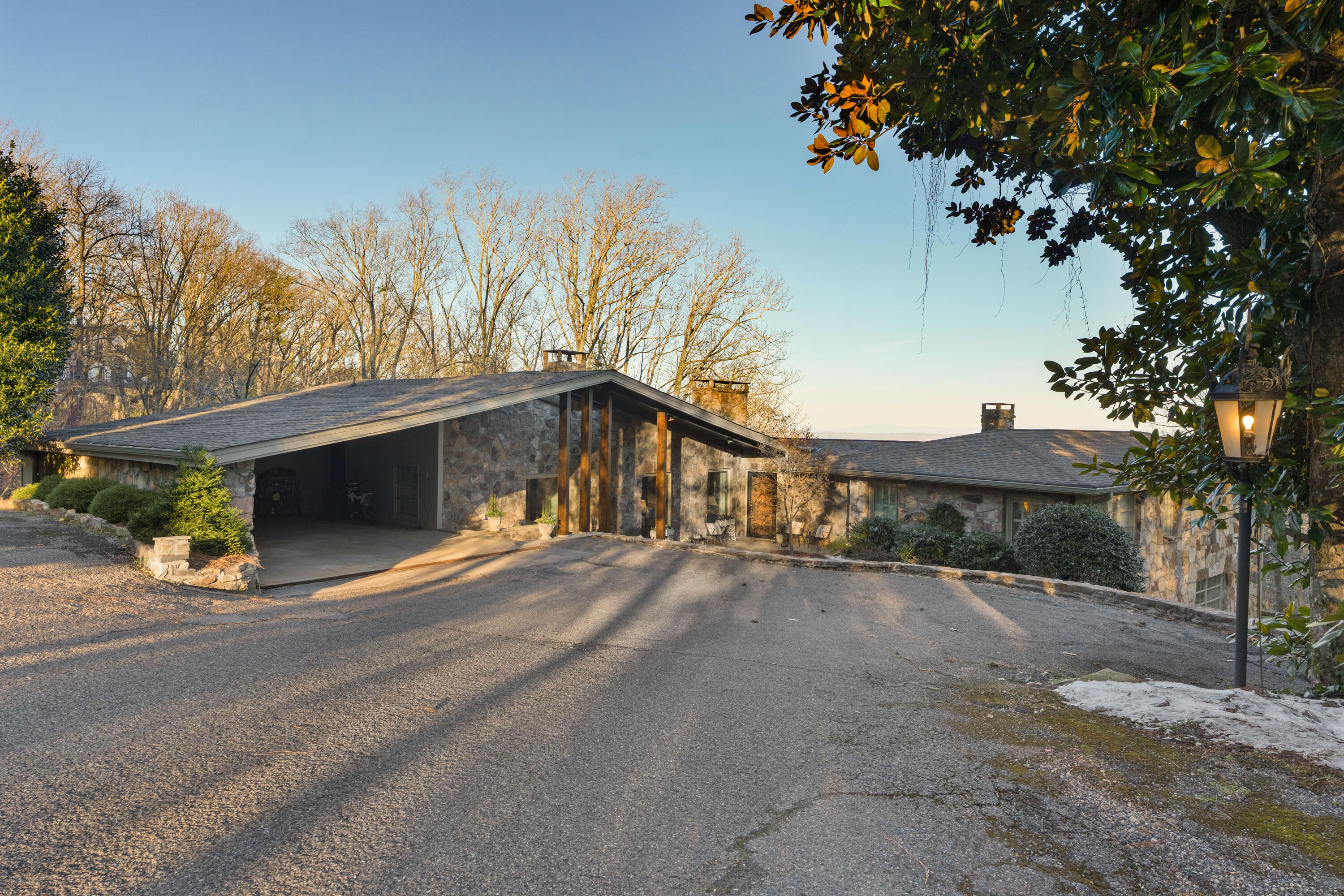 1001 Fleetwood Drive