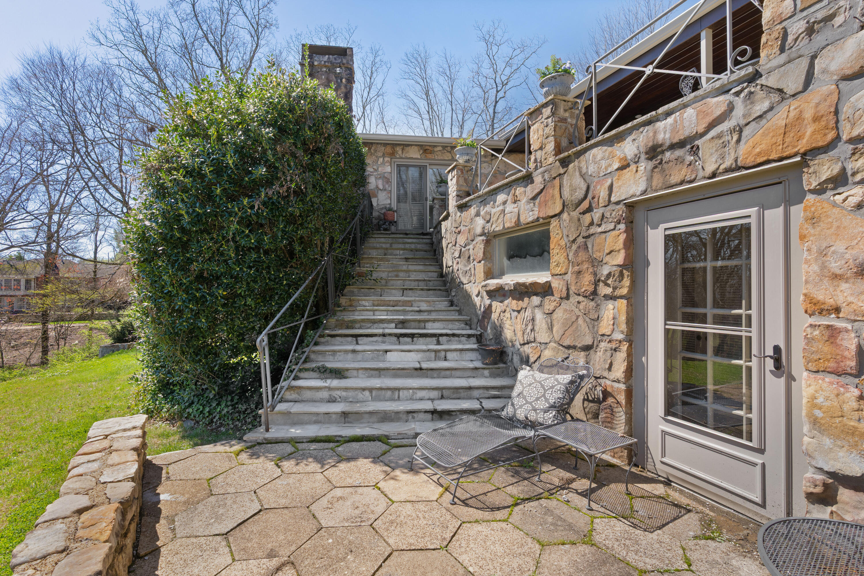 1001 Fleetwood Drive