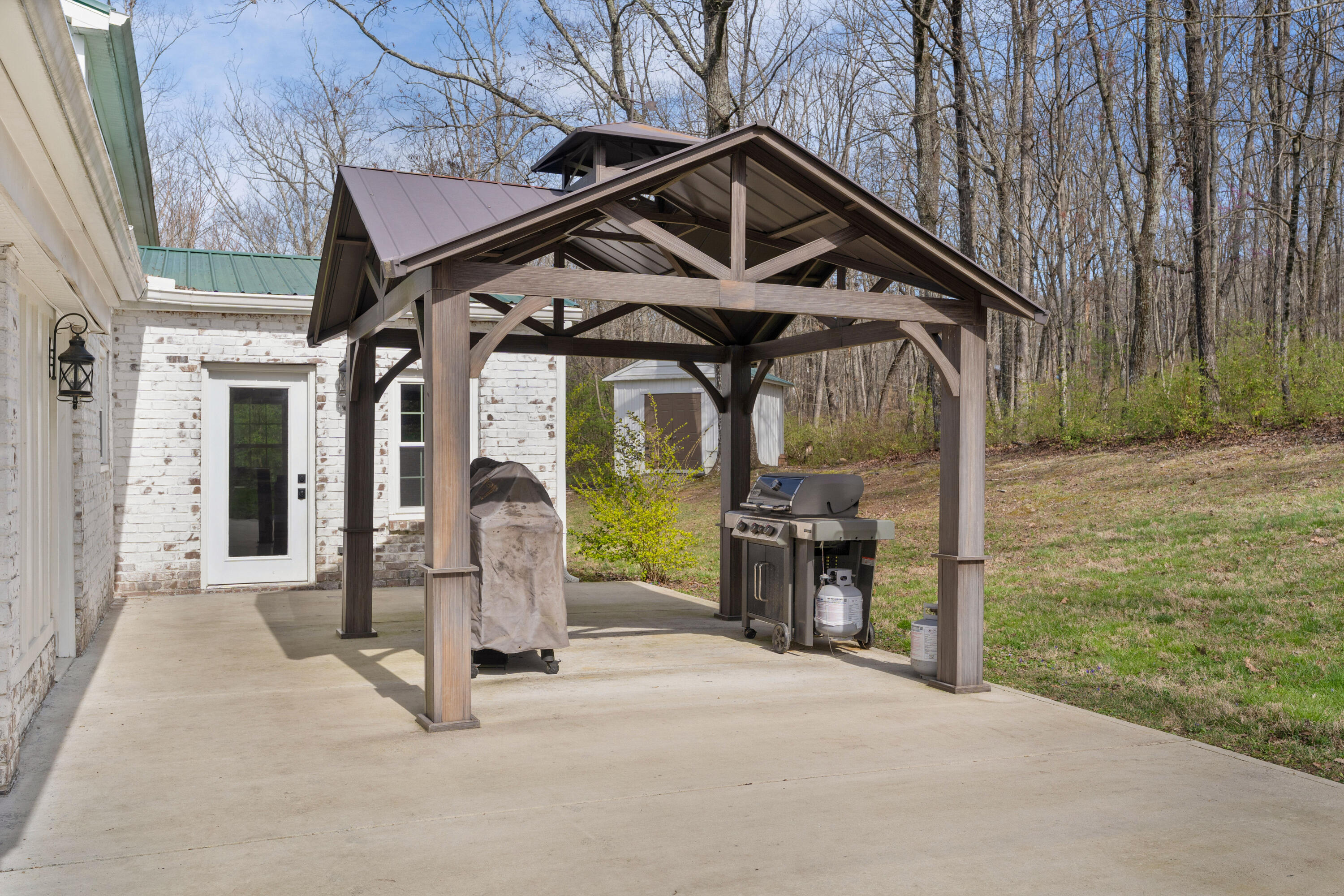 1022 River Bend Road