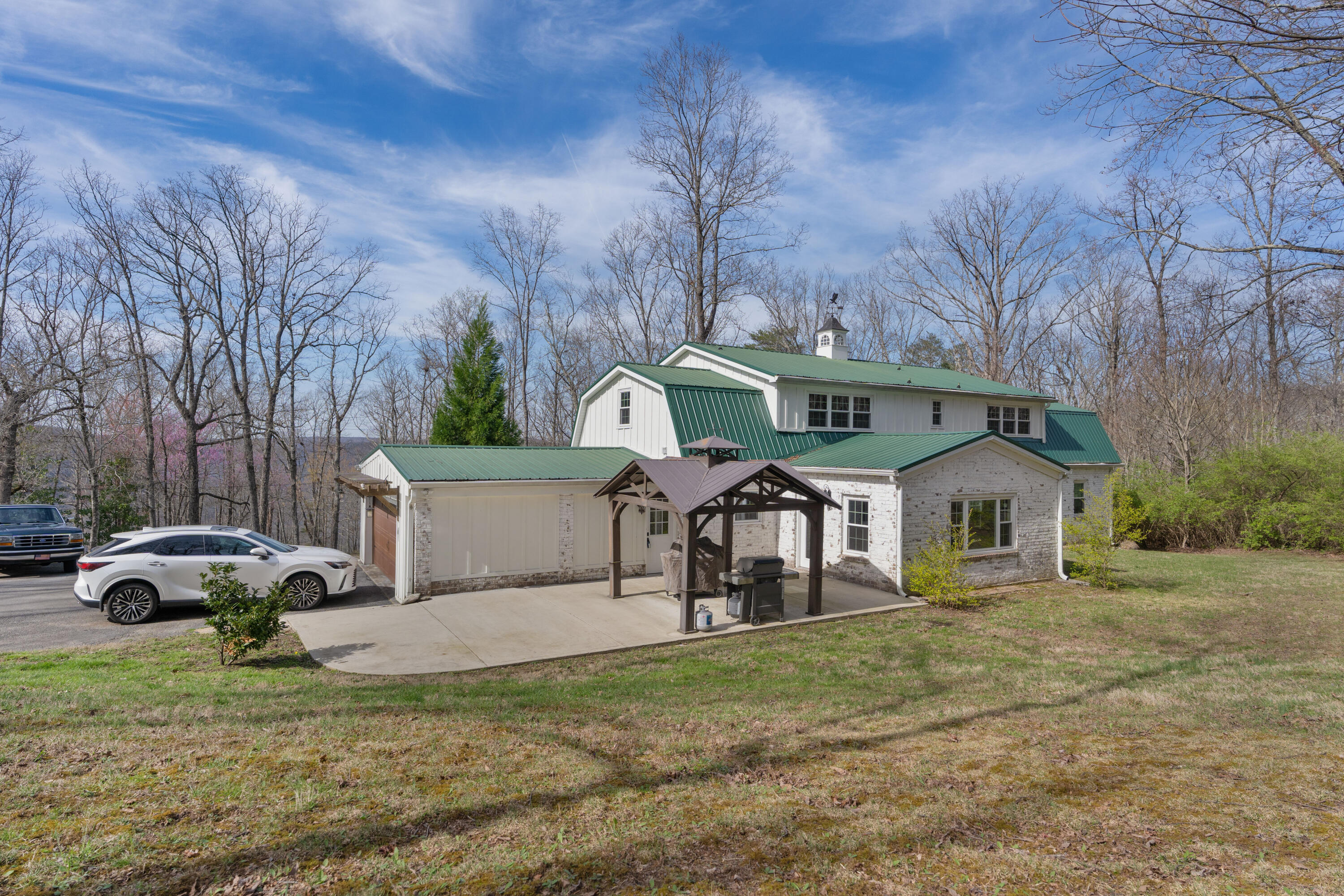 1022 River Bend Road